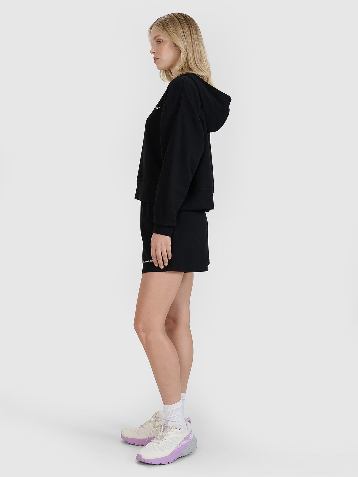Bluza dresowa nierozpinana z kapturem damska