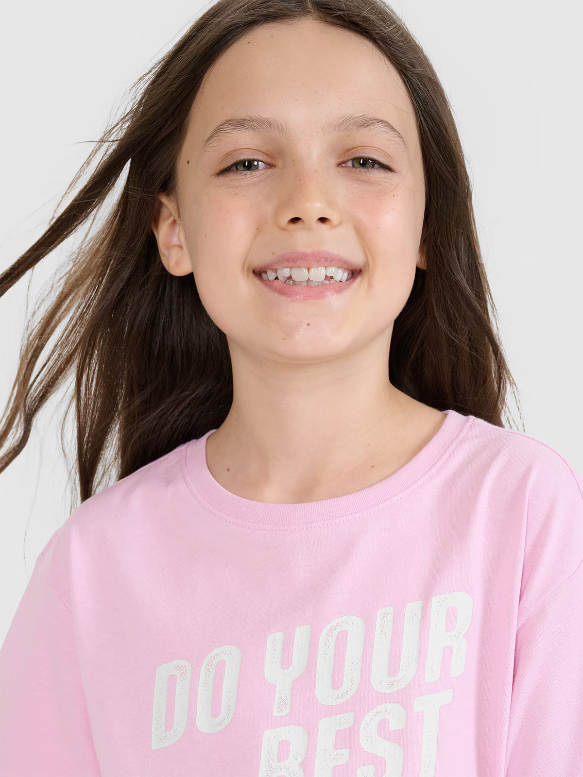 T-shirt regular z nadrukiem dziewczęcy