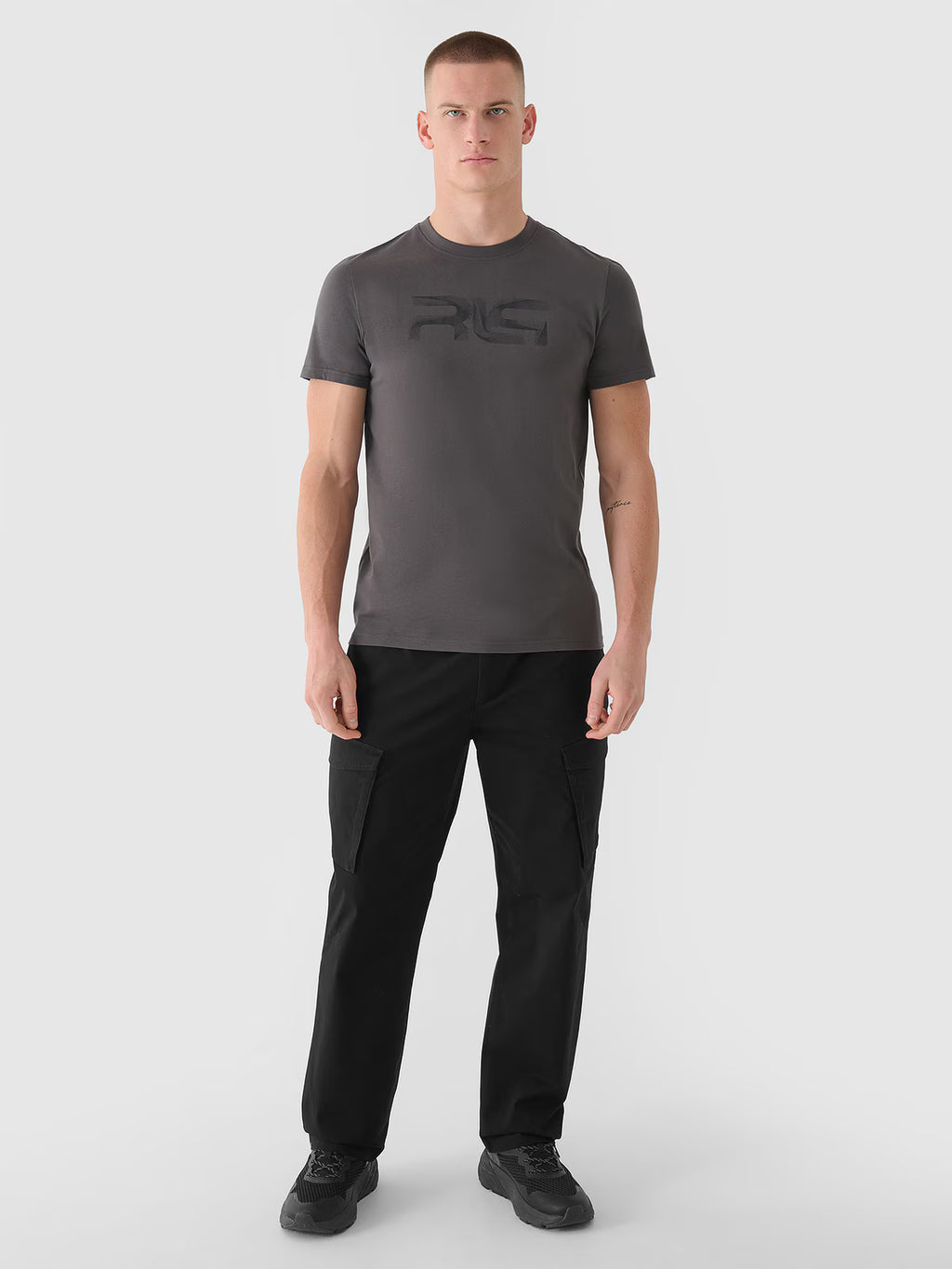 Spodnie casual cargo męskie 4F x Robert Lewandowski