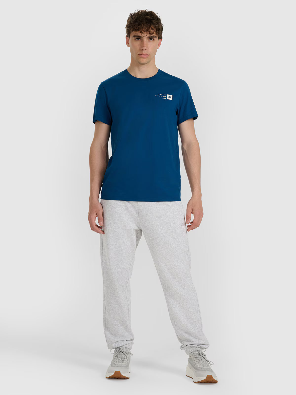 T-shirt regular z nadrukiem męski