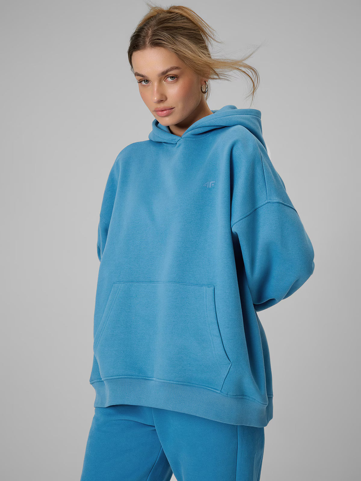 Bluza dresowa loose z kapturem damska