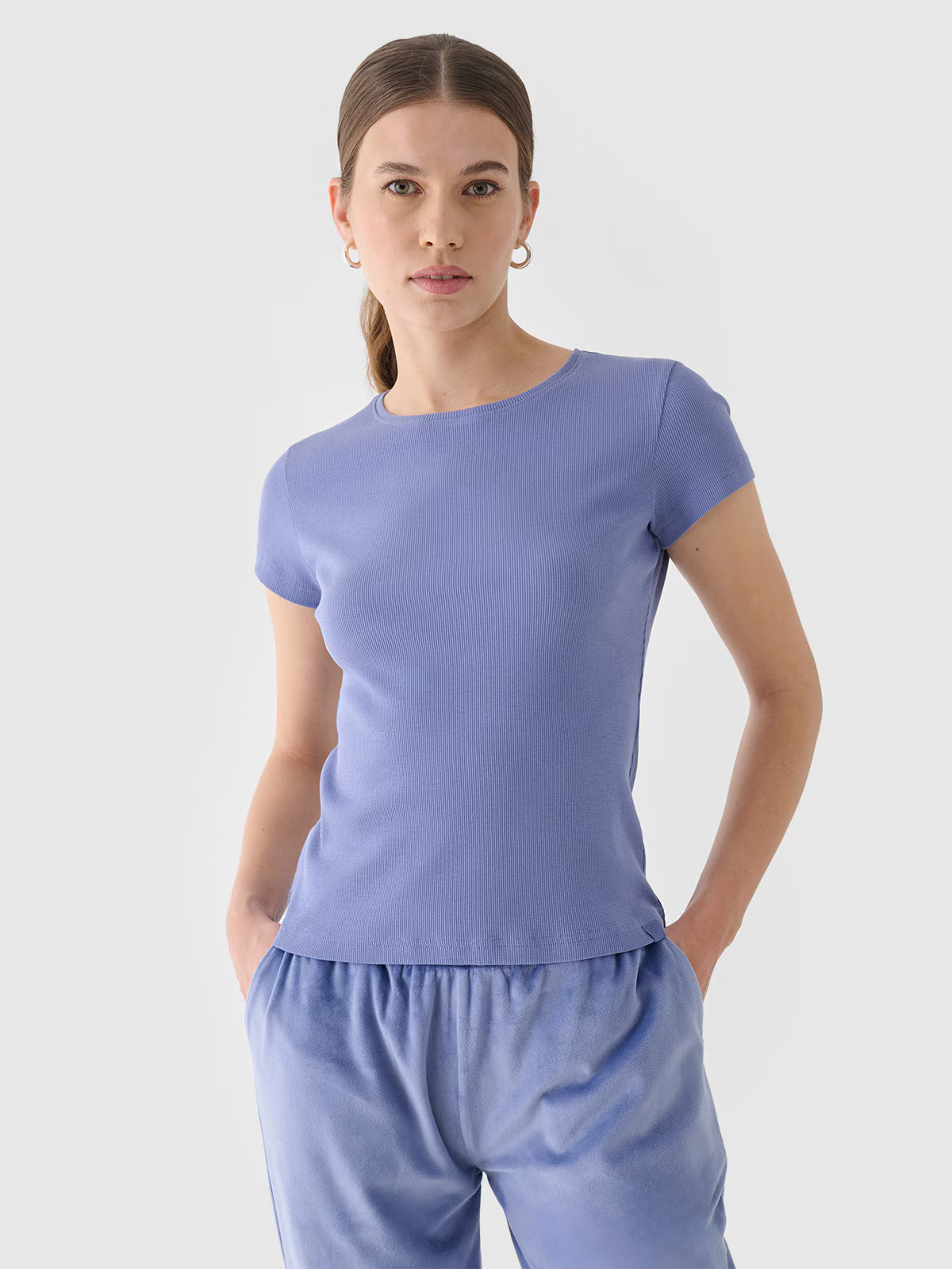 T-shirt slim gładki damski