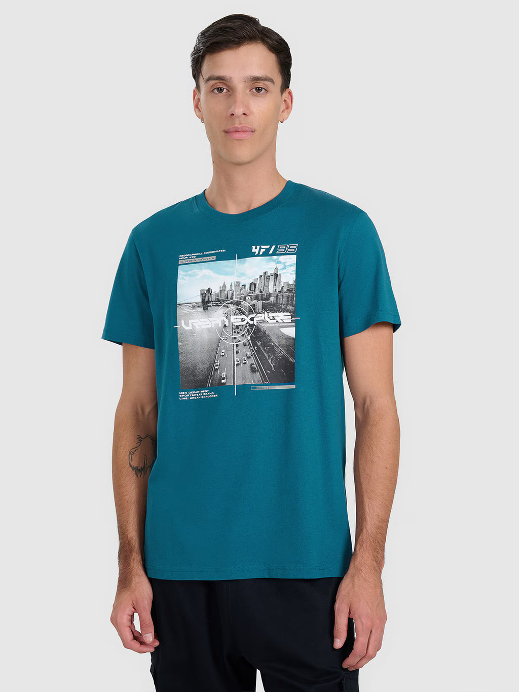 T-shirt regular z nadrukiem męski