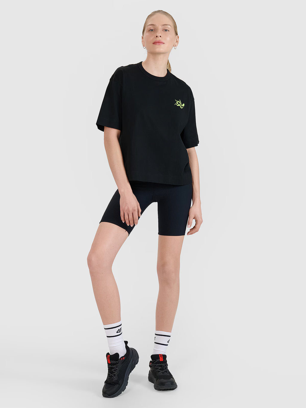 T-shirt regular z nadrukiem damski