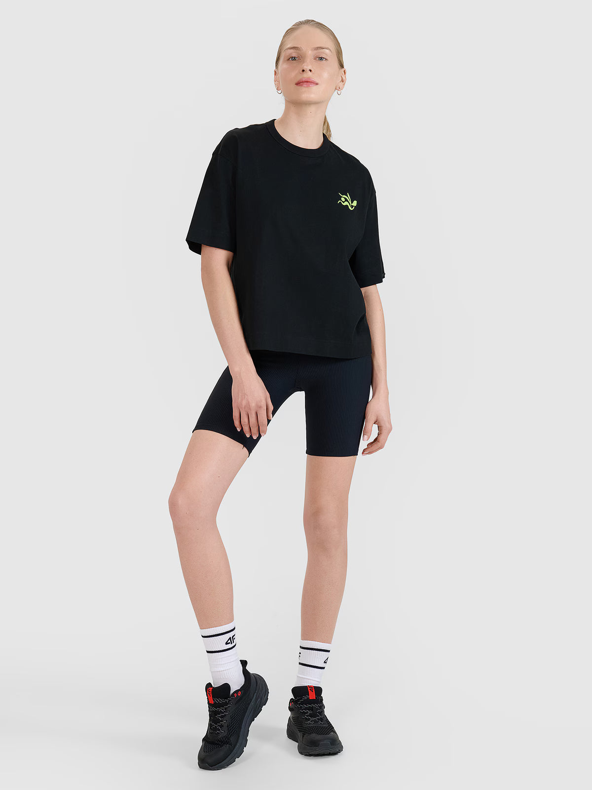 T-shirt regular z nadrukiem damski