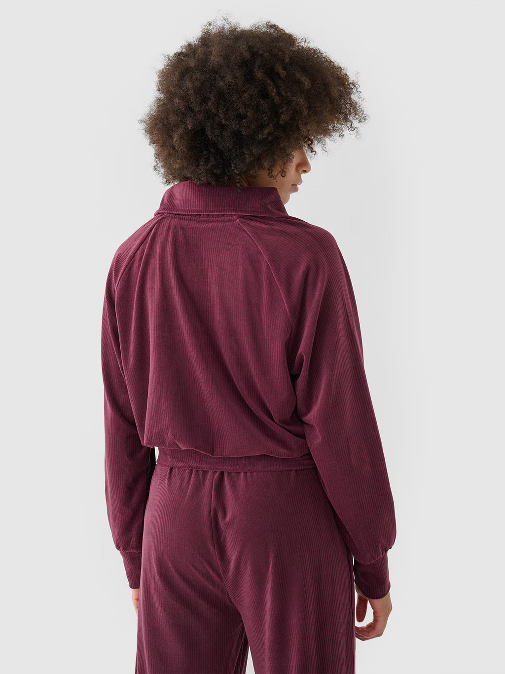 Bluza dresowa z weluru nierozpinana bez kaptura damska