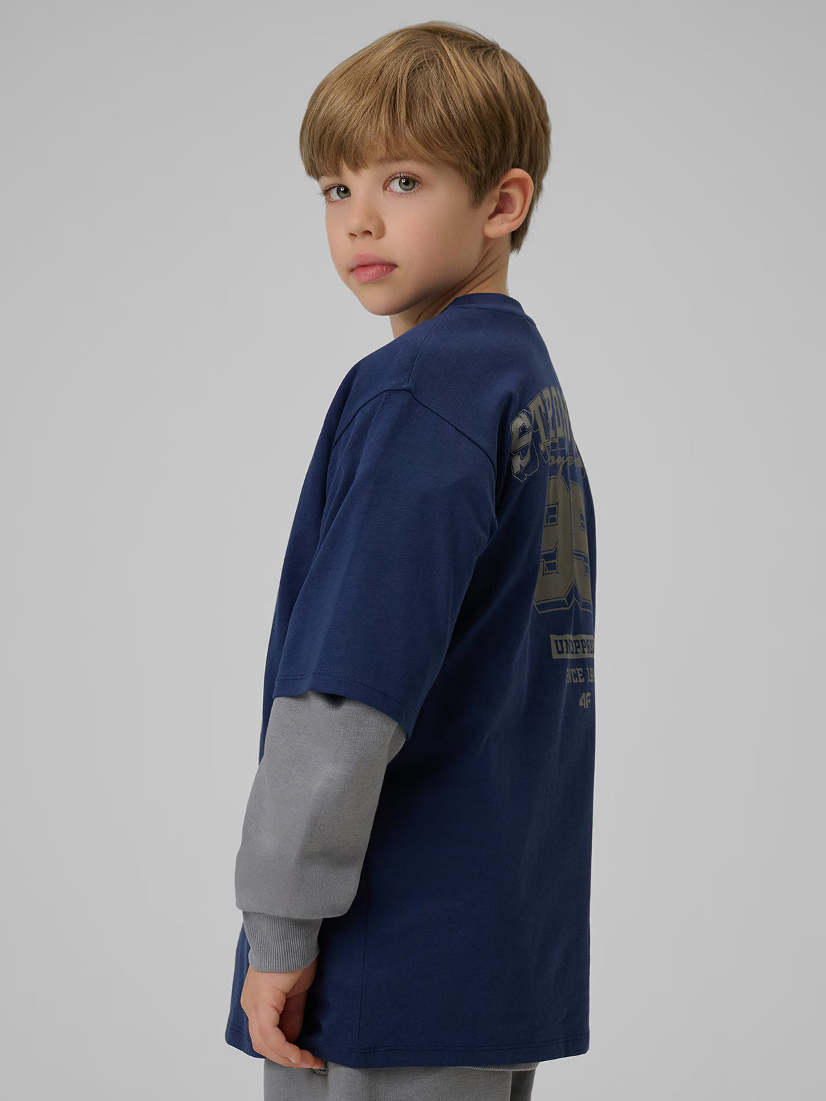T-shirt loose z nadrukiem chłopięcy