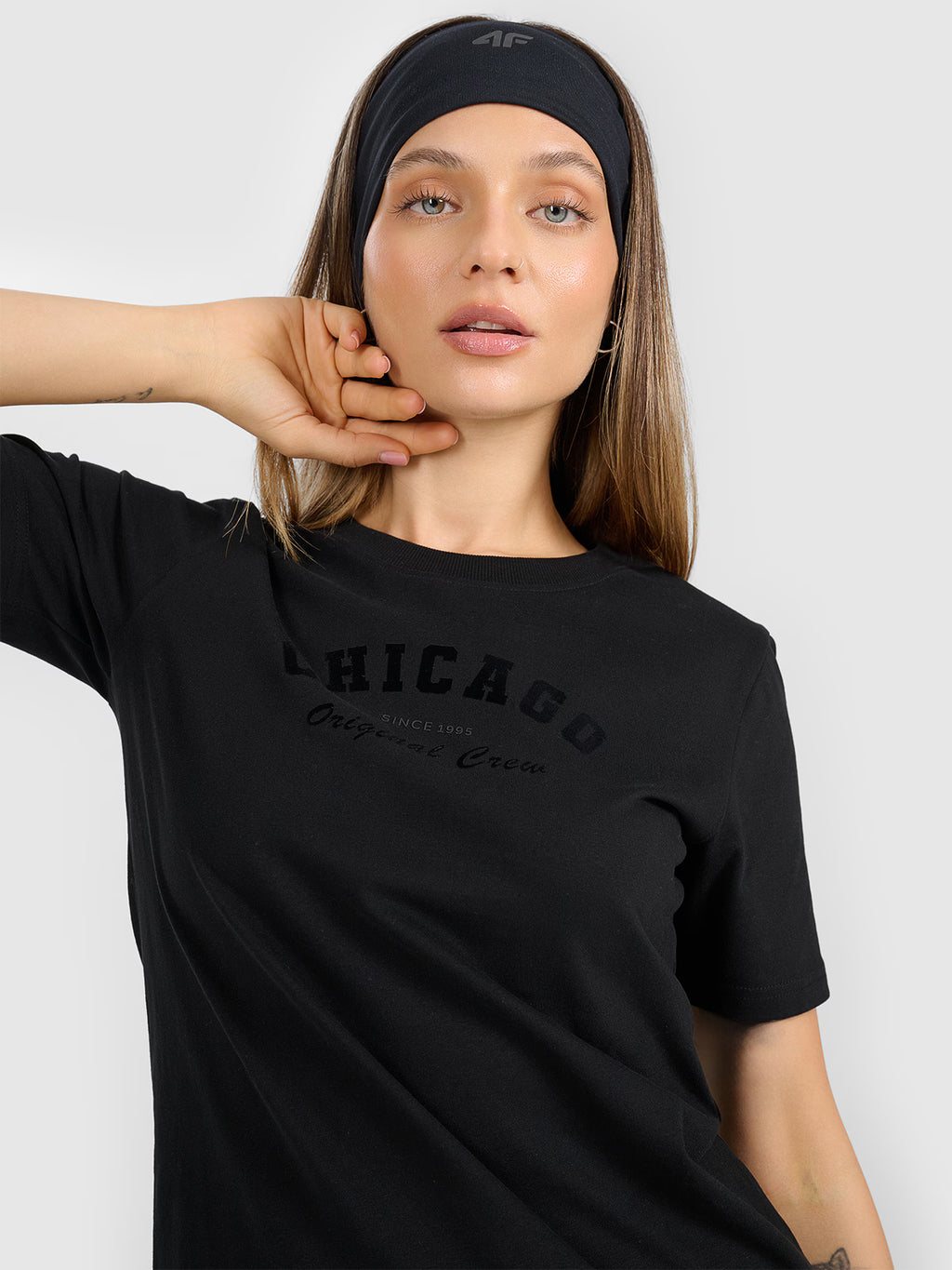 T-shirt regular z nadrukiem damski