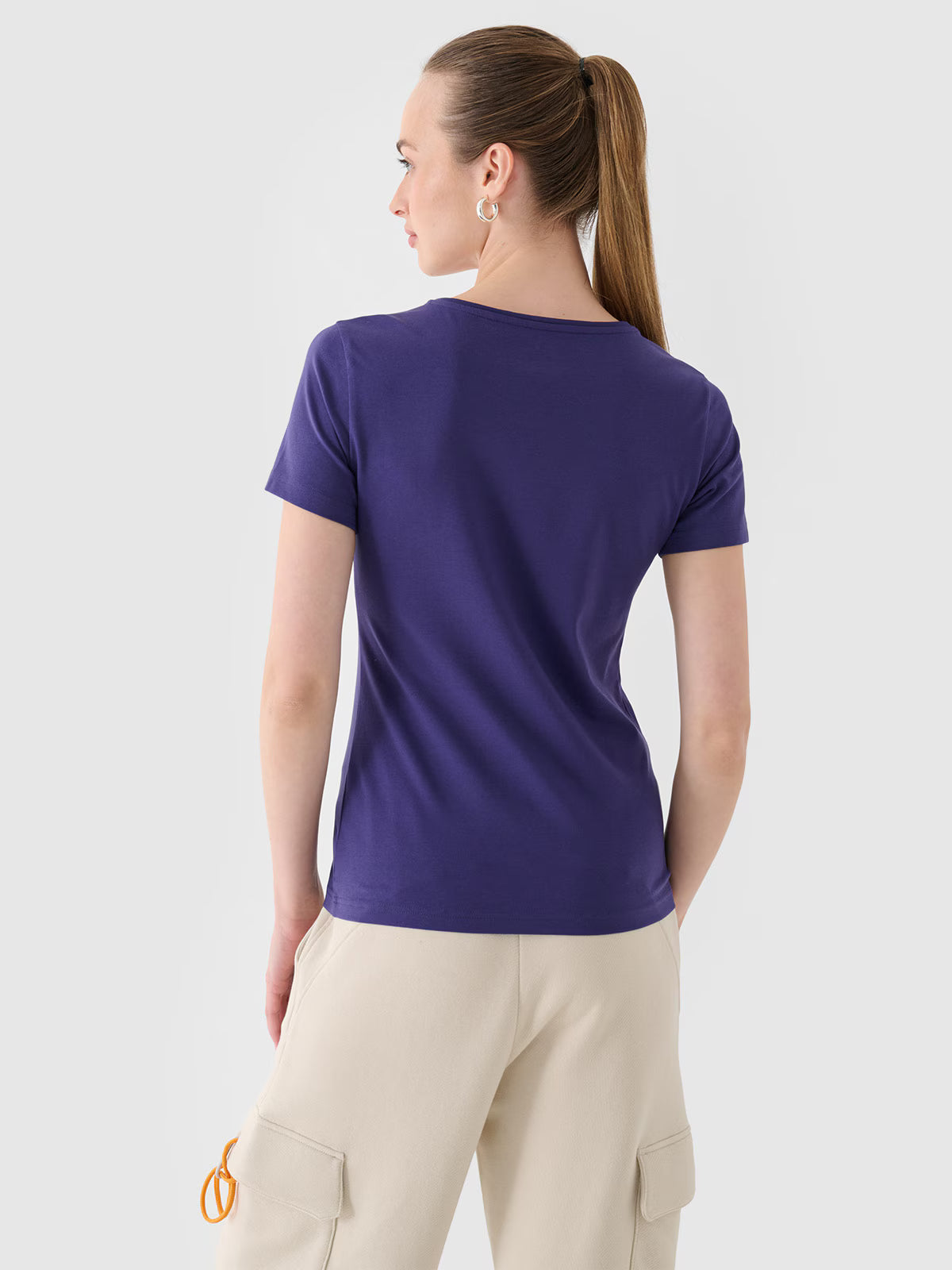 T-shirt slim gładki damski