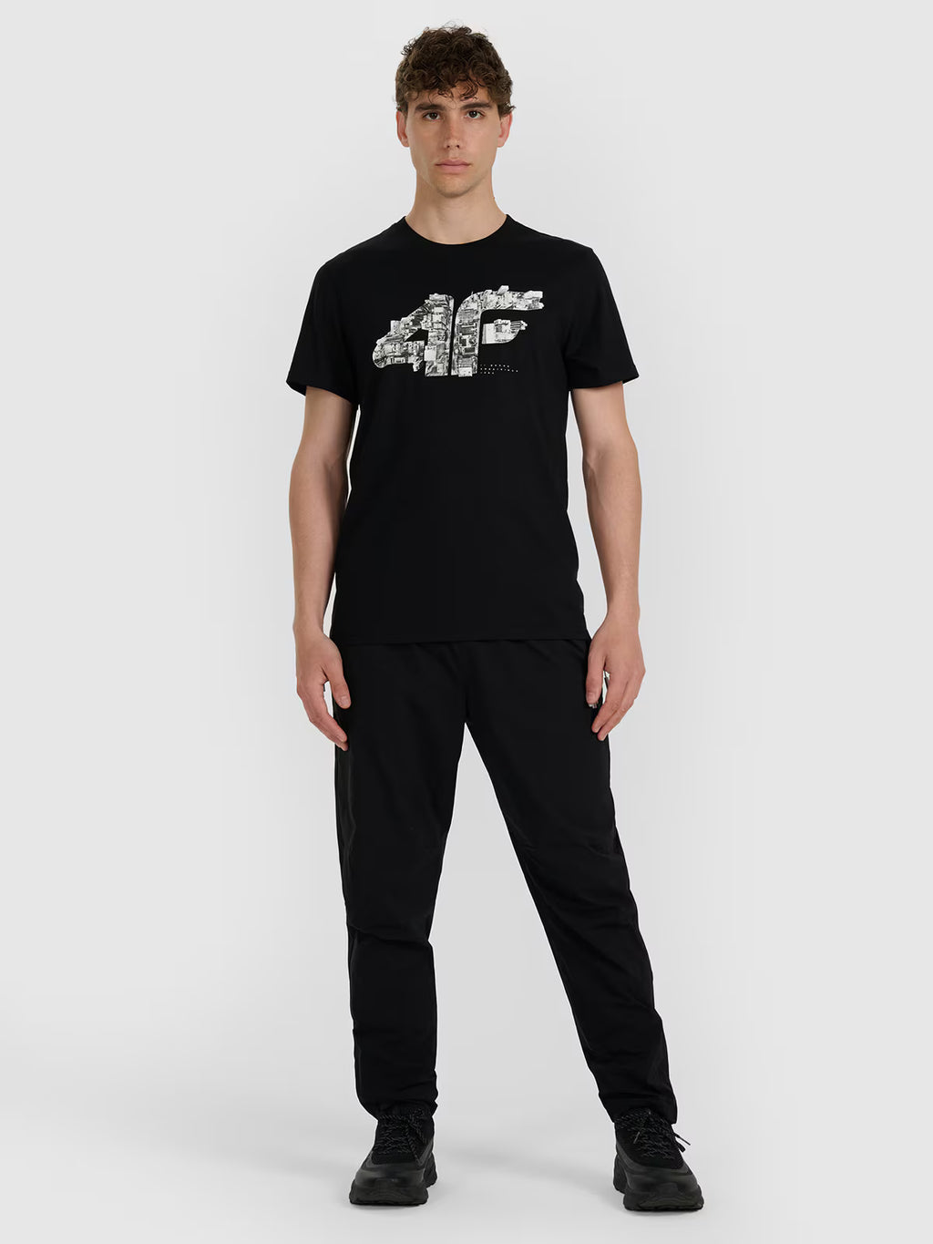 T-shirt regular z nadrukiem męski