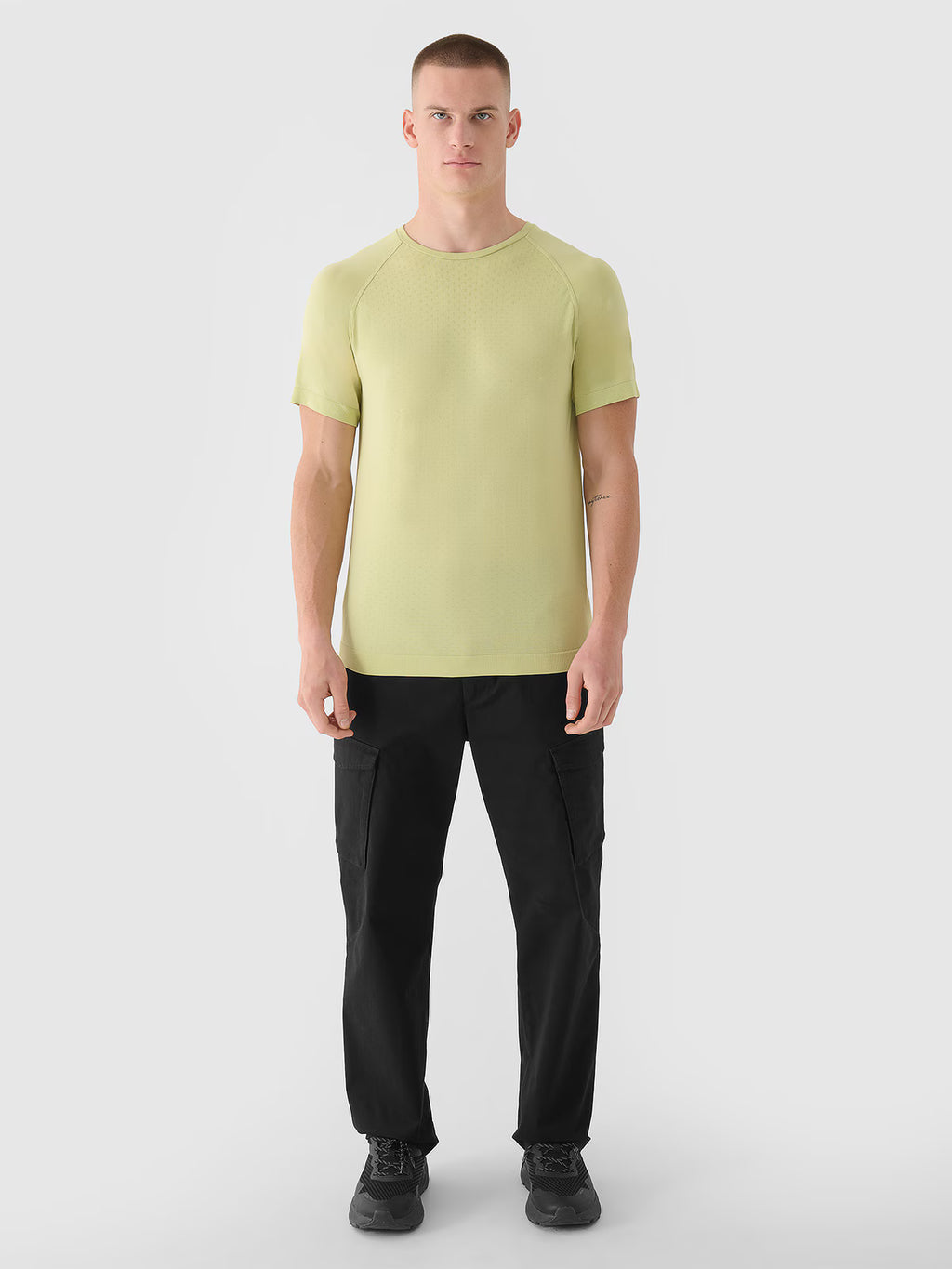 T-shirt bezszwowy regular męski 4F x Robert Lewandowski