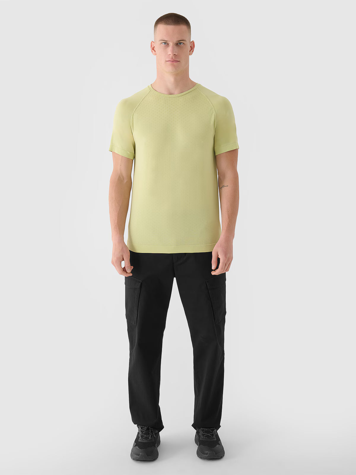 T-shirt bezszwowy regular męski 4F x Robert Lewandowski