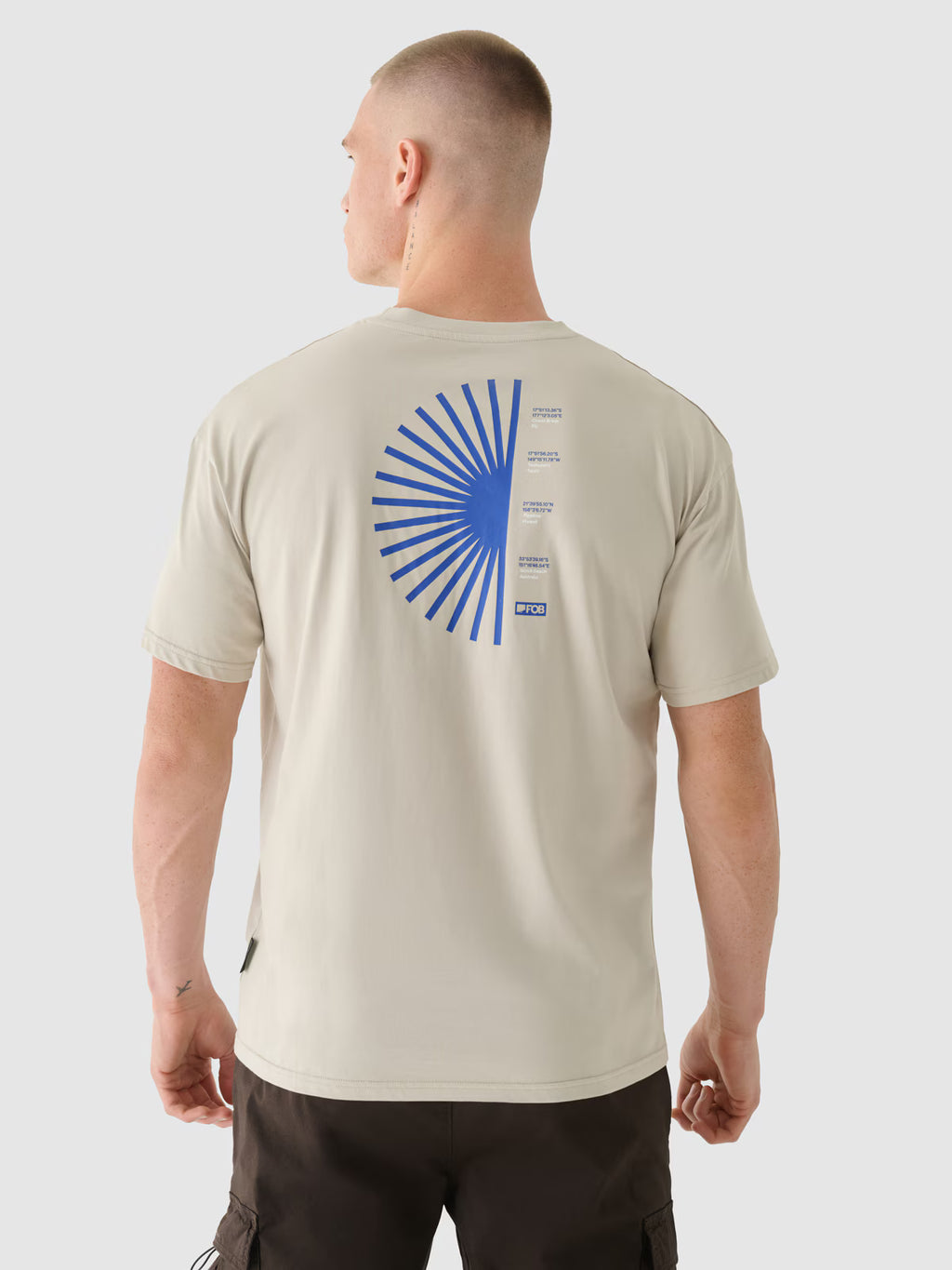 T-shirt oversize z nadrukiem męski