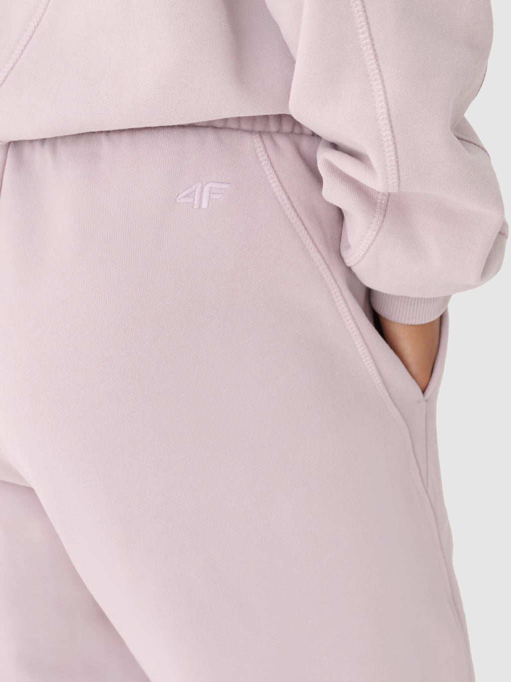Spodnie dresowe oversize damskie 4F x Anna Lewandowska