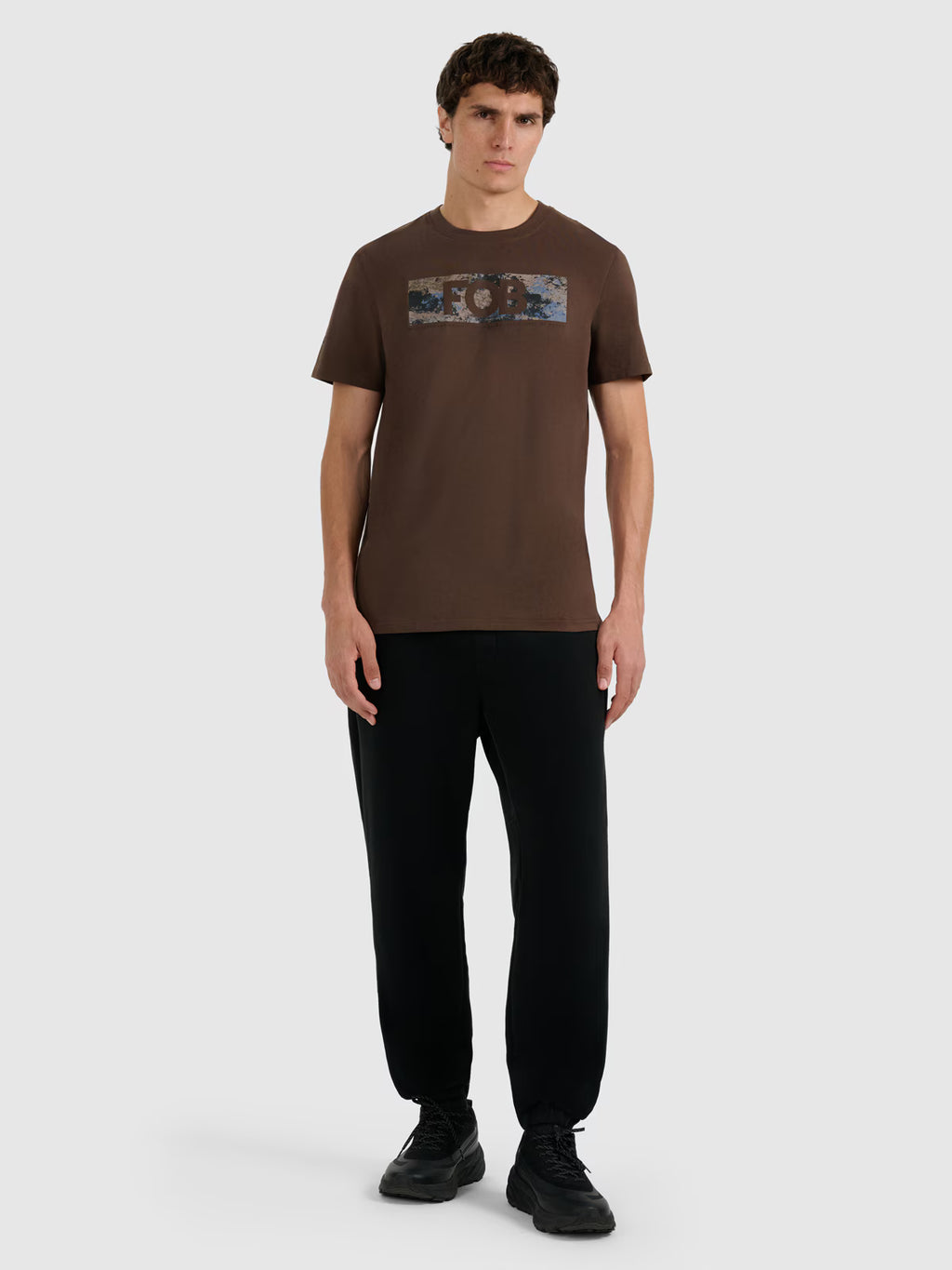 T-shirt regular z nadrukiem męski