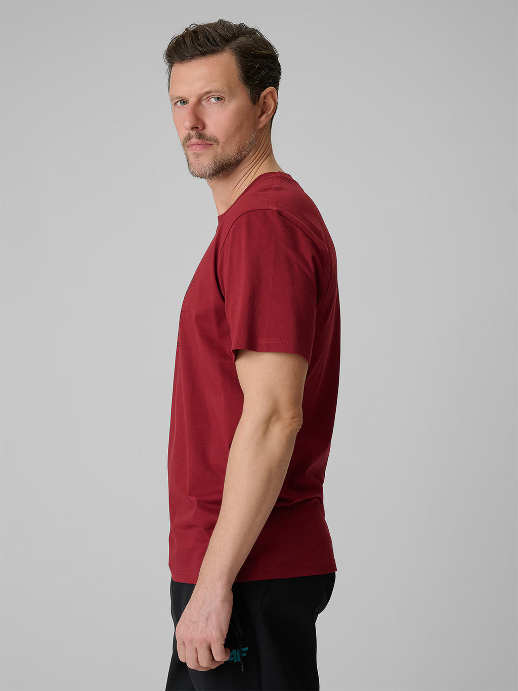 T-shirt regular z nadrukiem męski