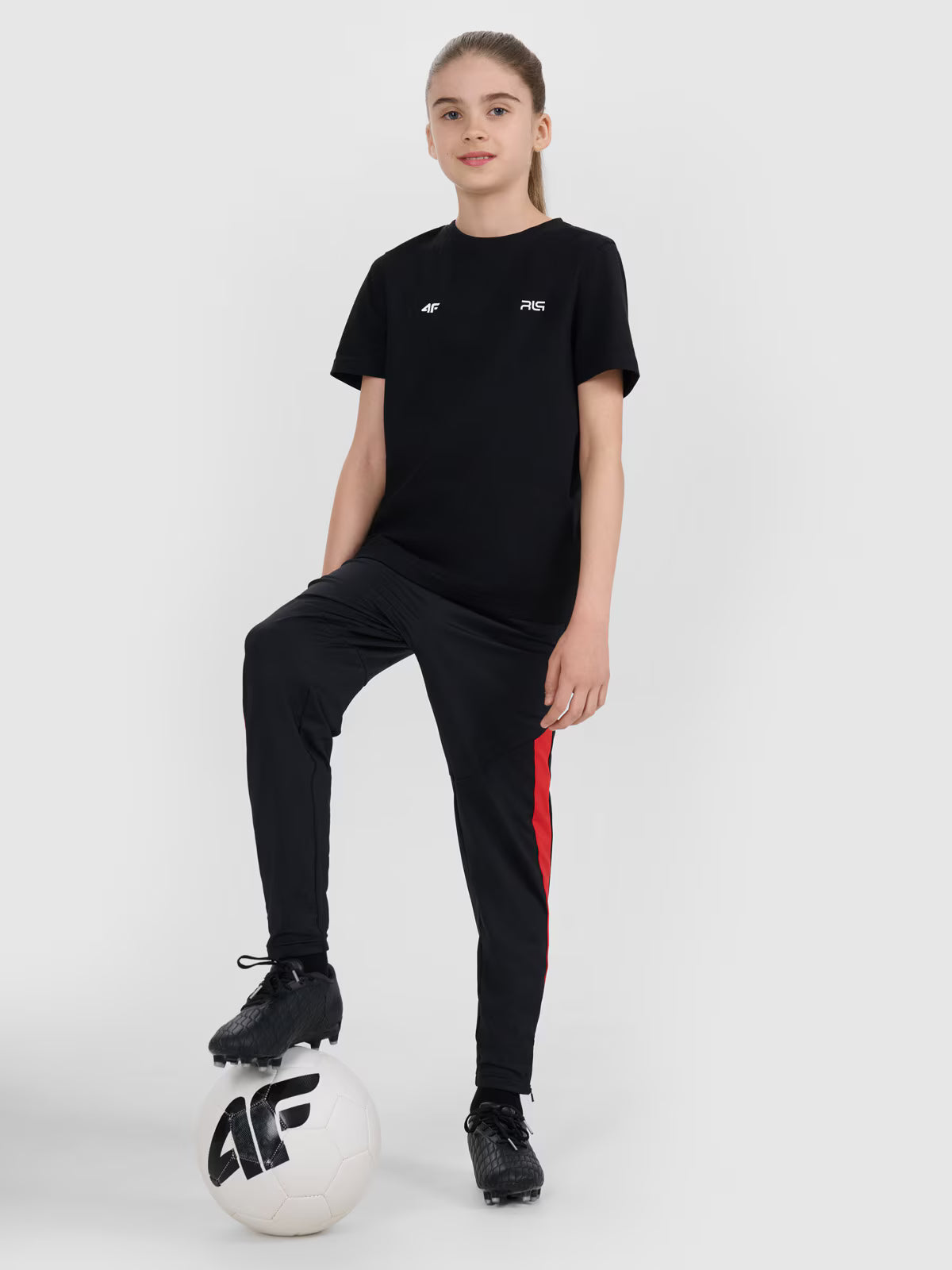 T-shirt regular z nadrukiem dziecięcy 4F JUNIOR x Robert Lewandowski