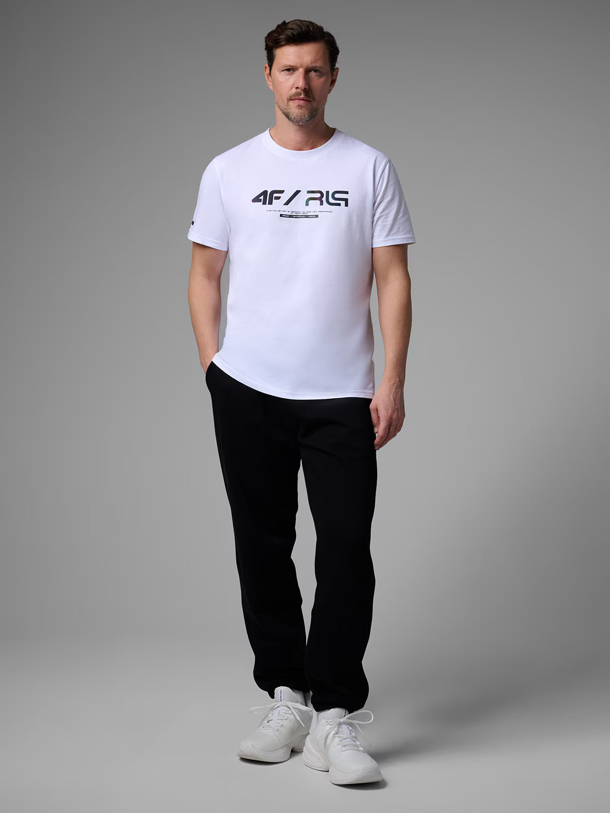 T-shirt regular z nadrukiem męski 4F x Robert Lewandowski
