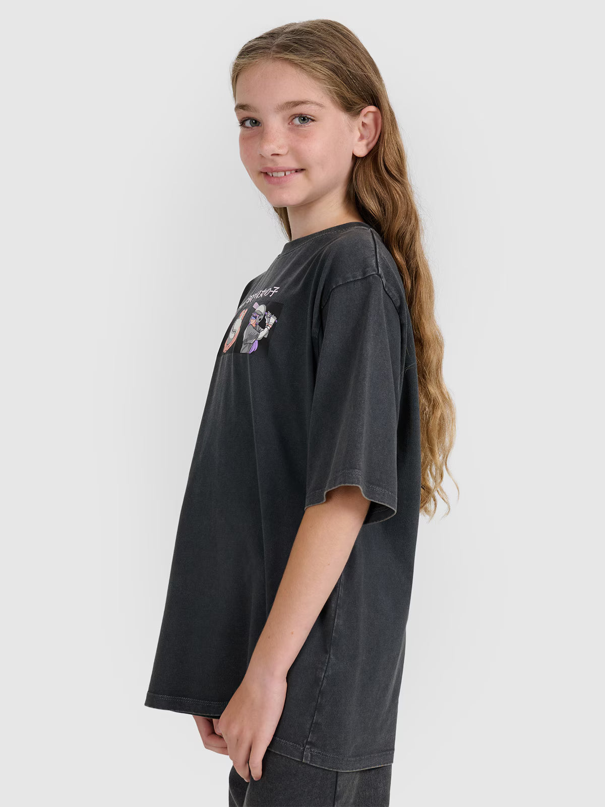 T-shirt oversize z nadrukiem dziewczęcy