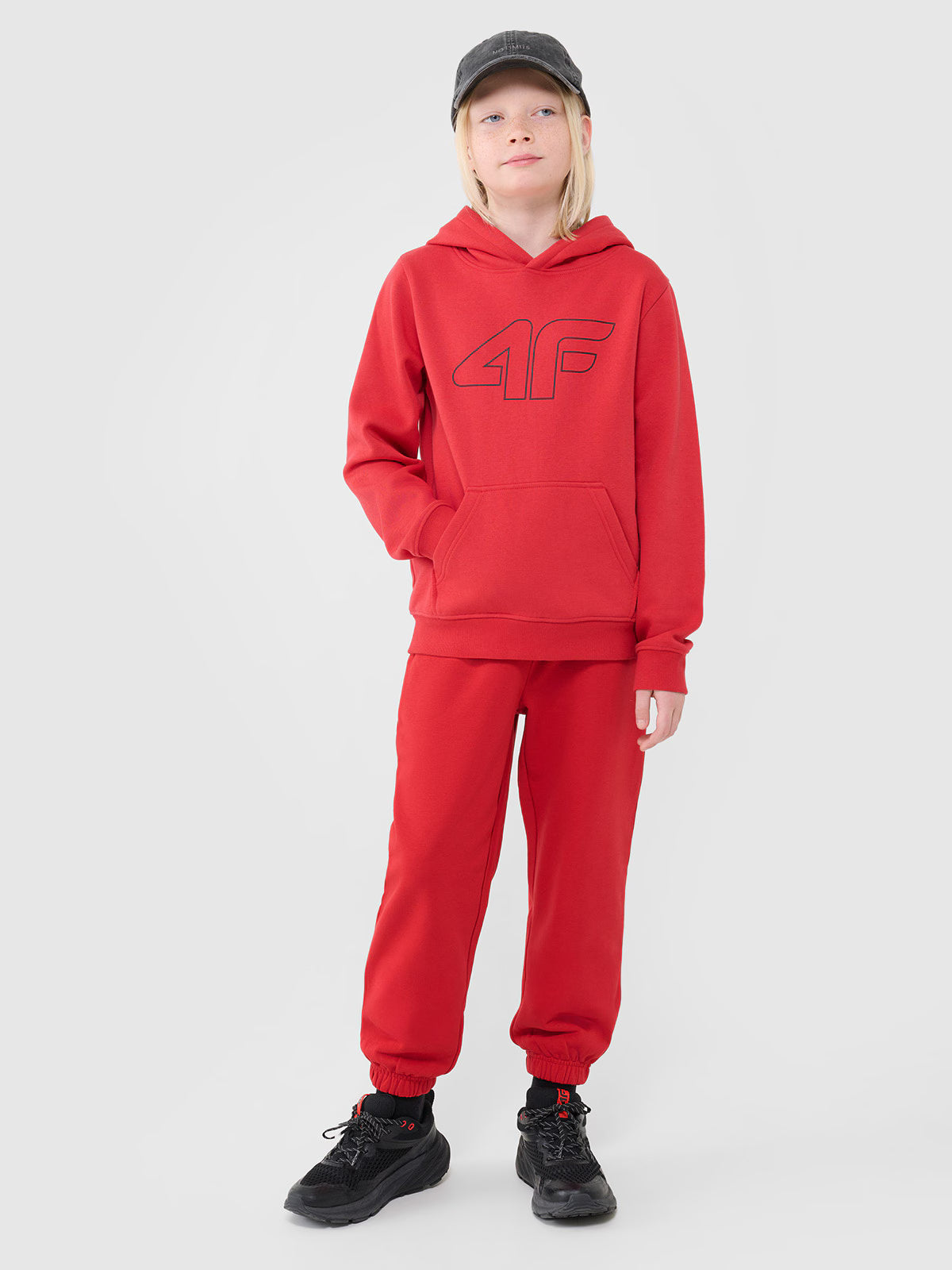 Bluza dresowa nierozpinana z kapturem chłopięca