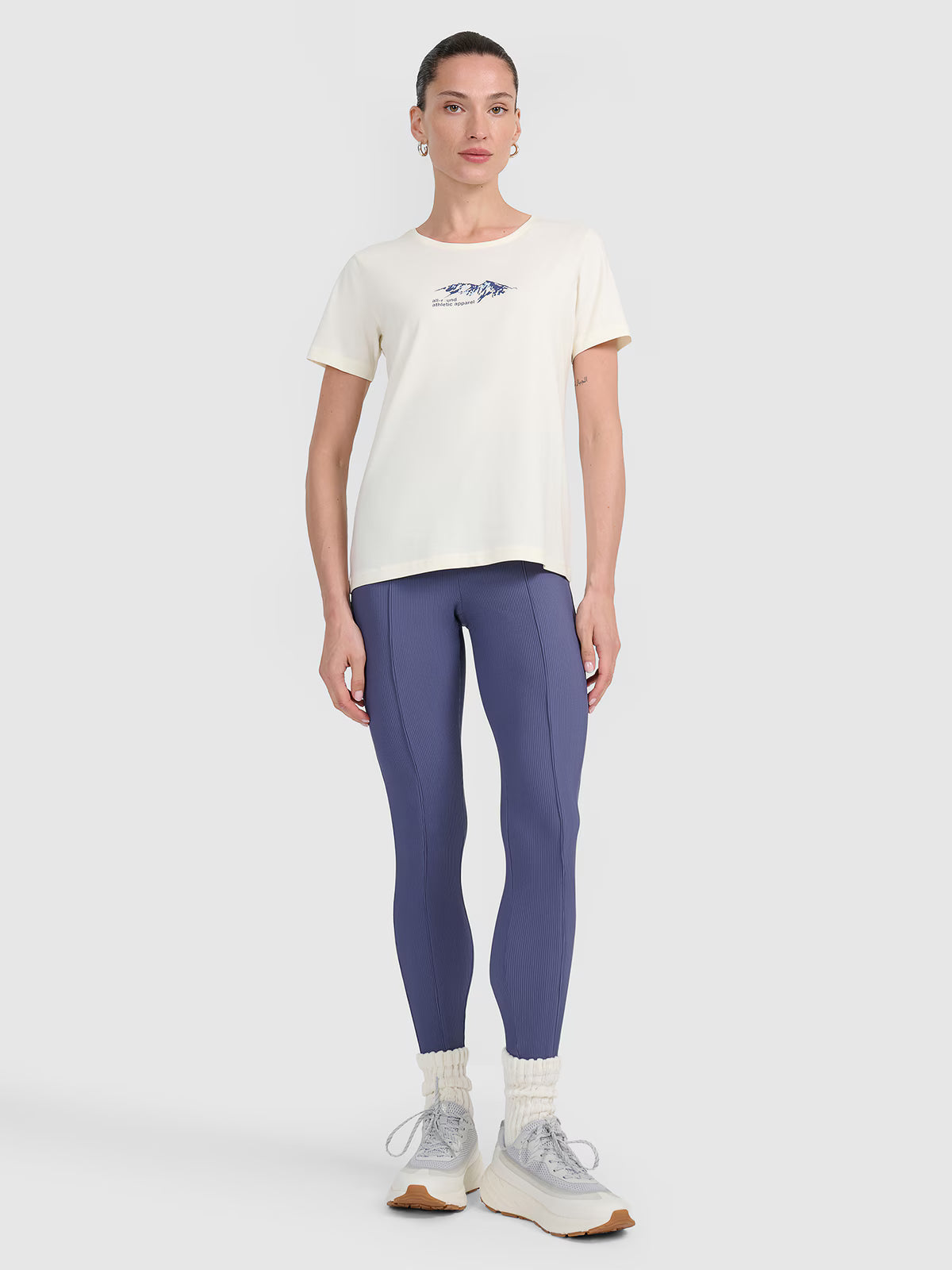 T-shirt regular z nadrukiem damski