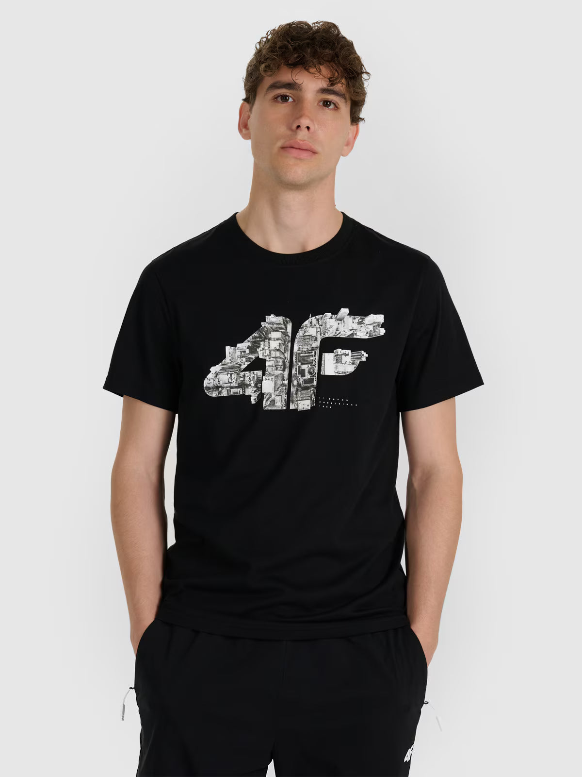 T-shirt regular z nadrukiem męski
