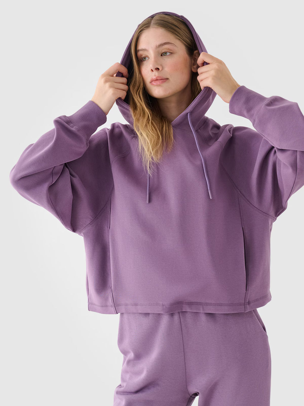 Bluza dresowa nierozpinana z kapturem damska