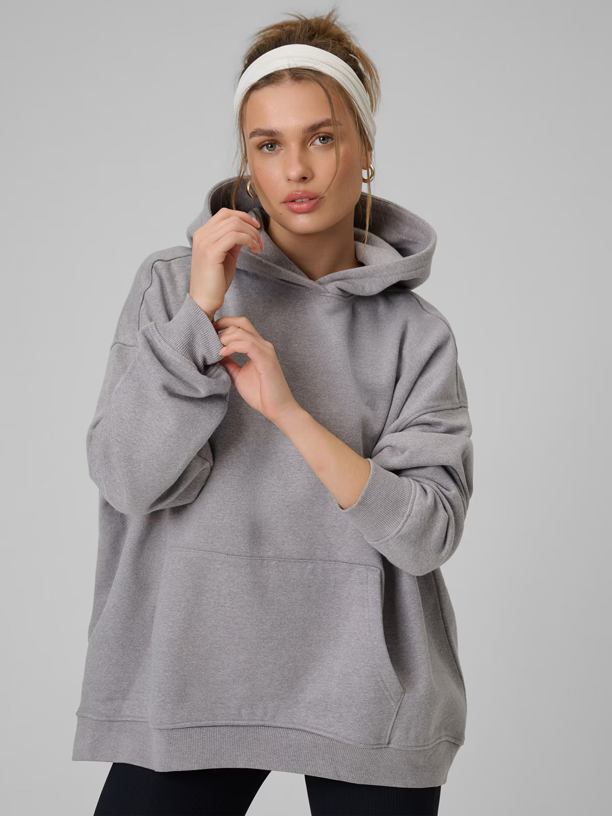 Bluza dresowa loose z kapturem damska