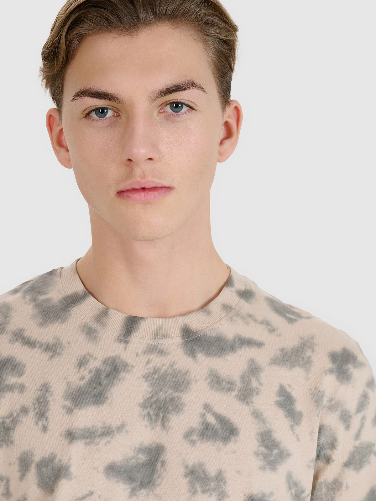 T-shirt oversize z nadrukiem męski