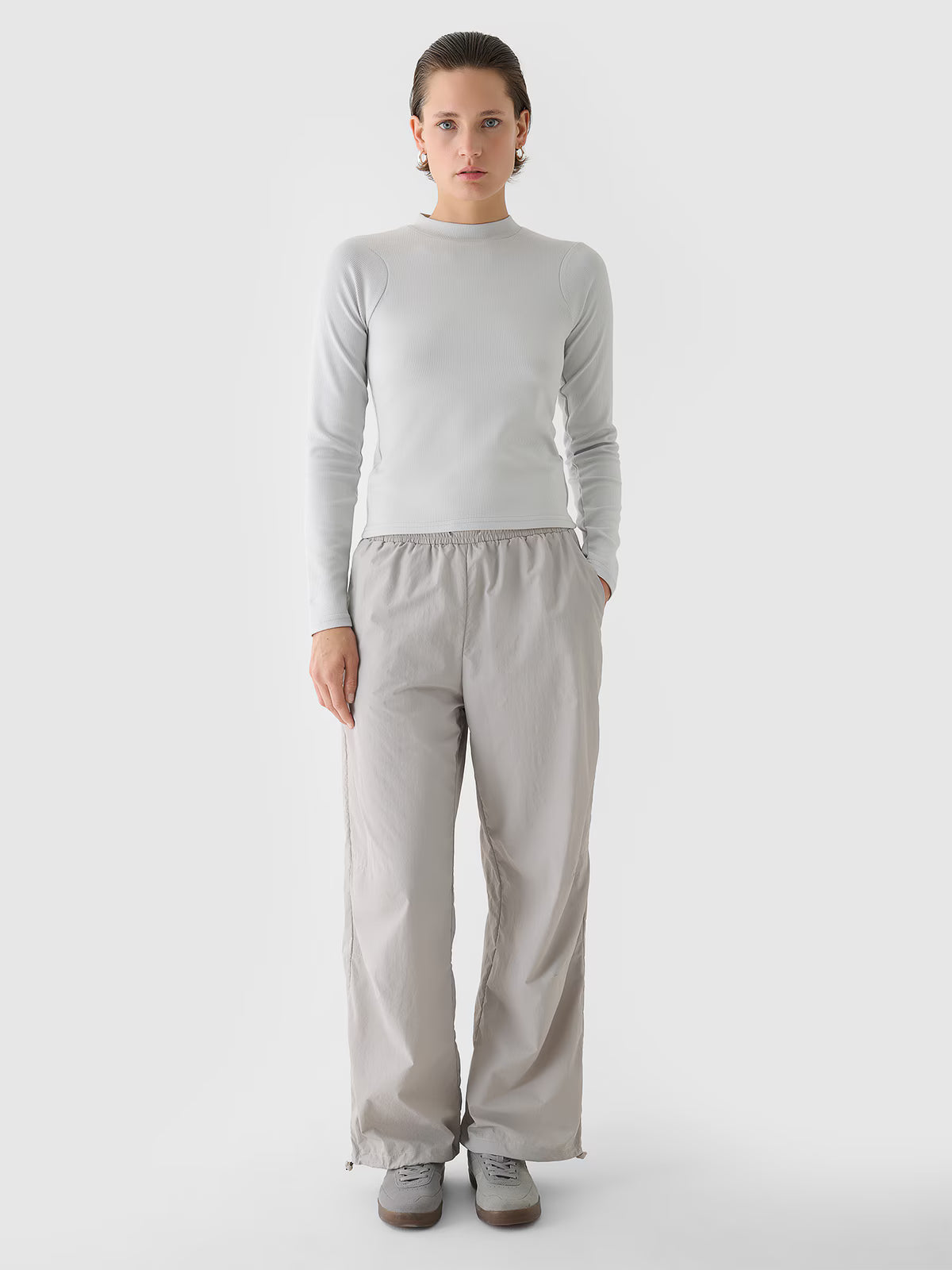 Longsleeve slim z prążkowanej dzianiny z modalem damski