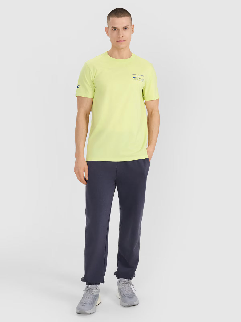 T-shirt regular z nadrukiem męski