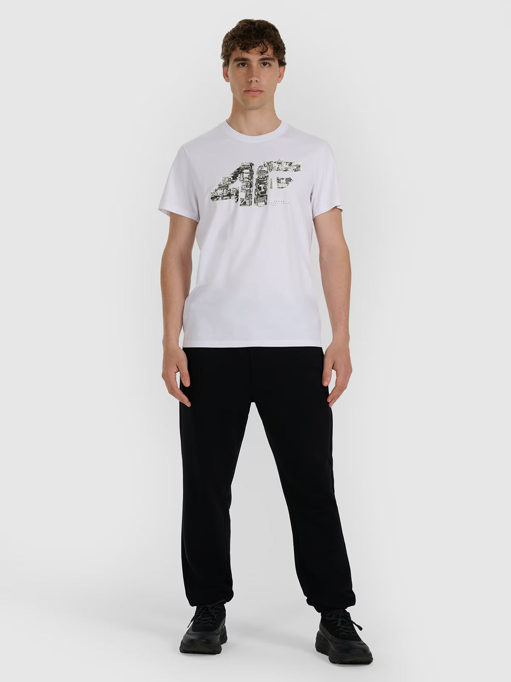 T-shirt regular z nadrukiem męski