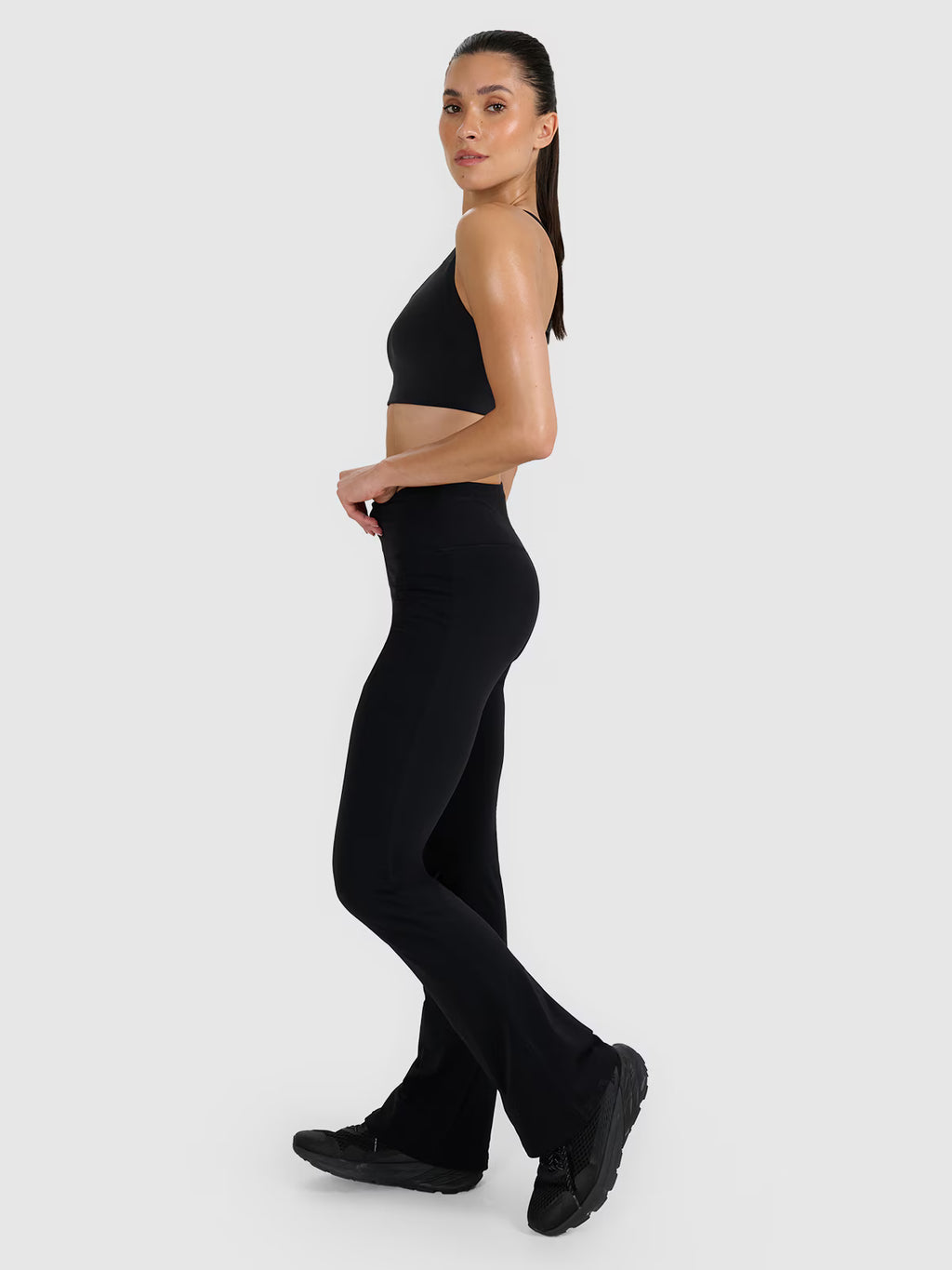 Legginsy z rozszerzanymi nogawkami damskie