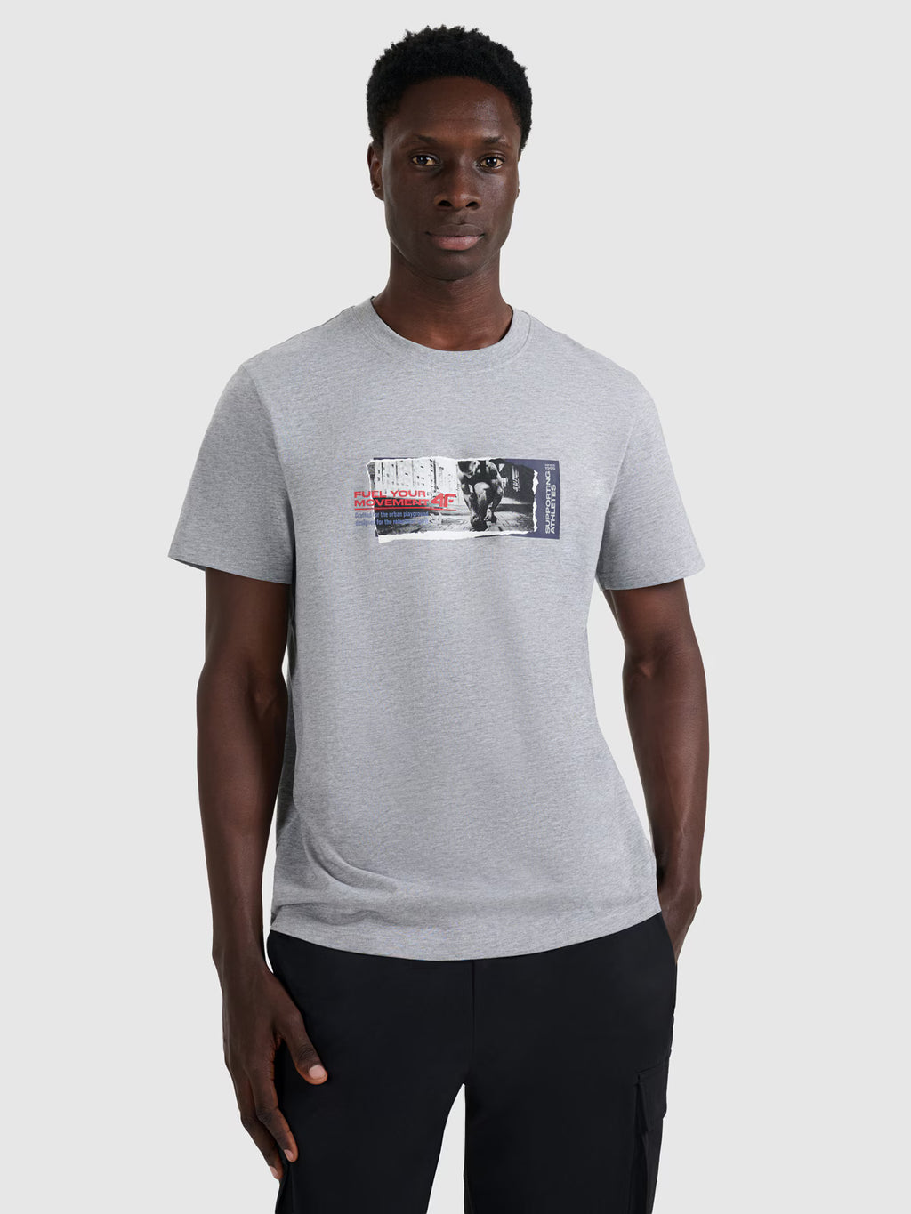 T-shirt regular z nadrukiem męski