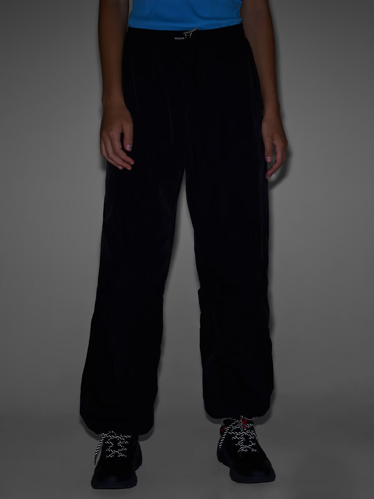 Spodnie casual parachute damskie Outhorn