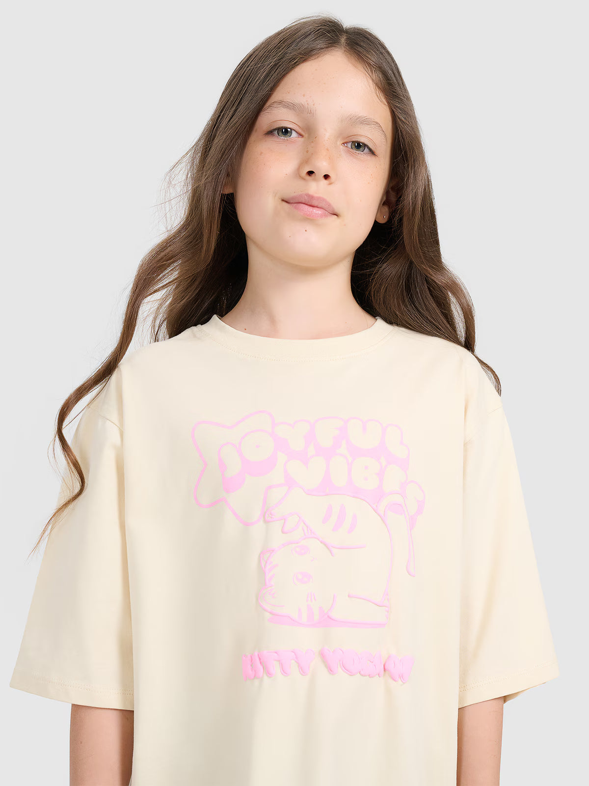 T-shirt oversize z nadrukiem dziewczęcy