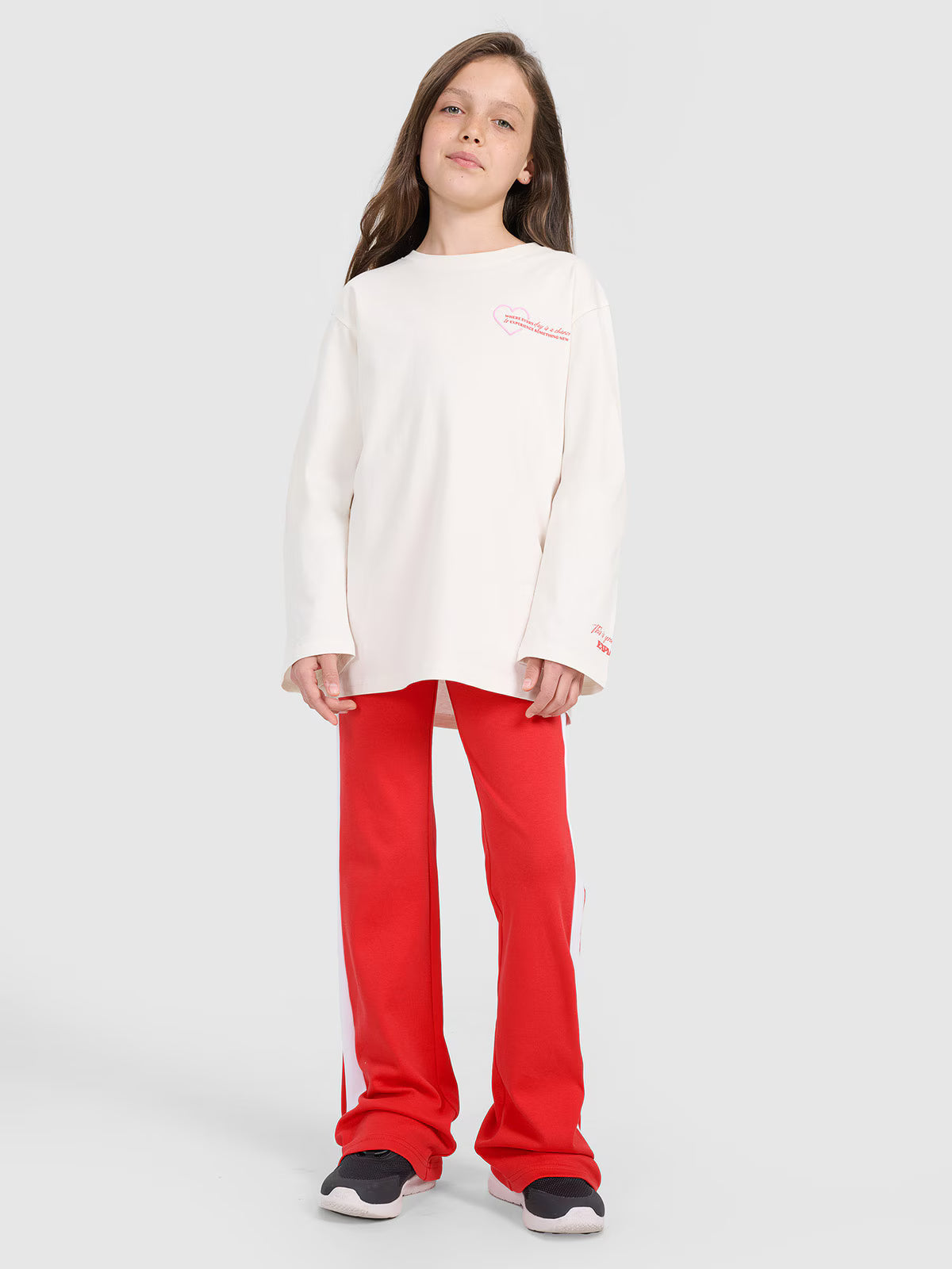 Longsleeve oversize z nadrukiem dziewczęcy
