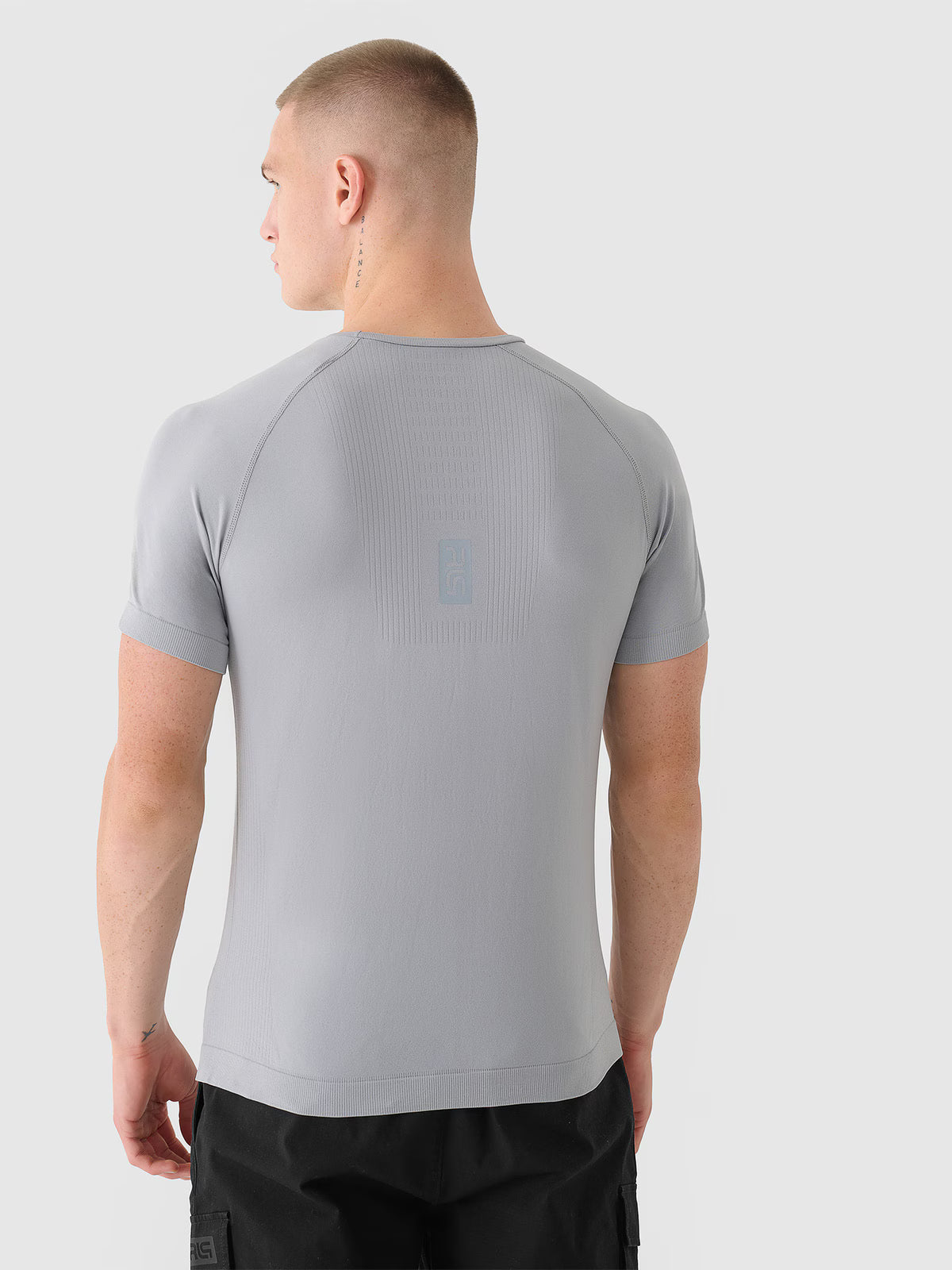 T-shirt bezszwowy regular męski 4F x Robert Lewandowski