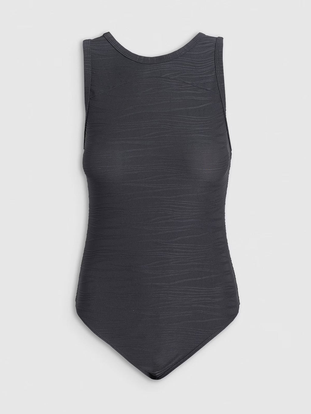 Body z wycięciem na plecach