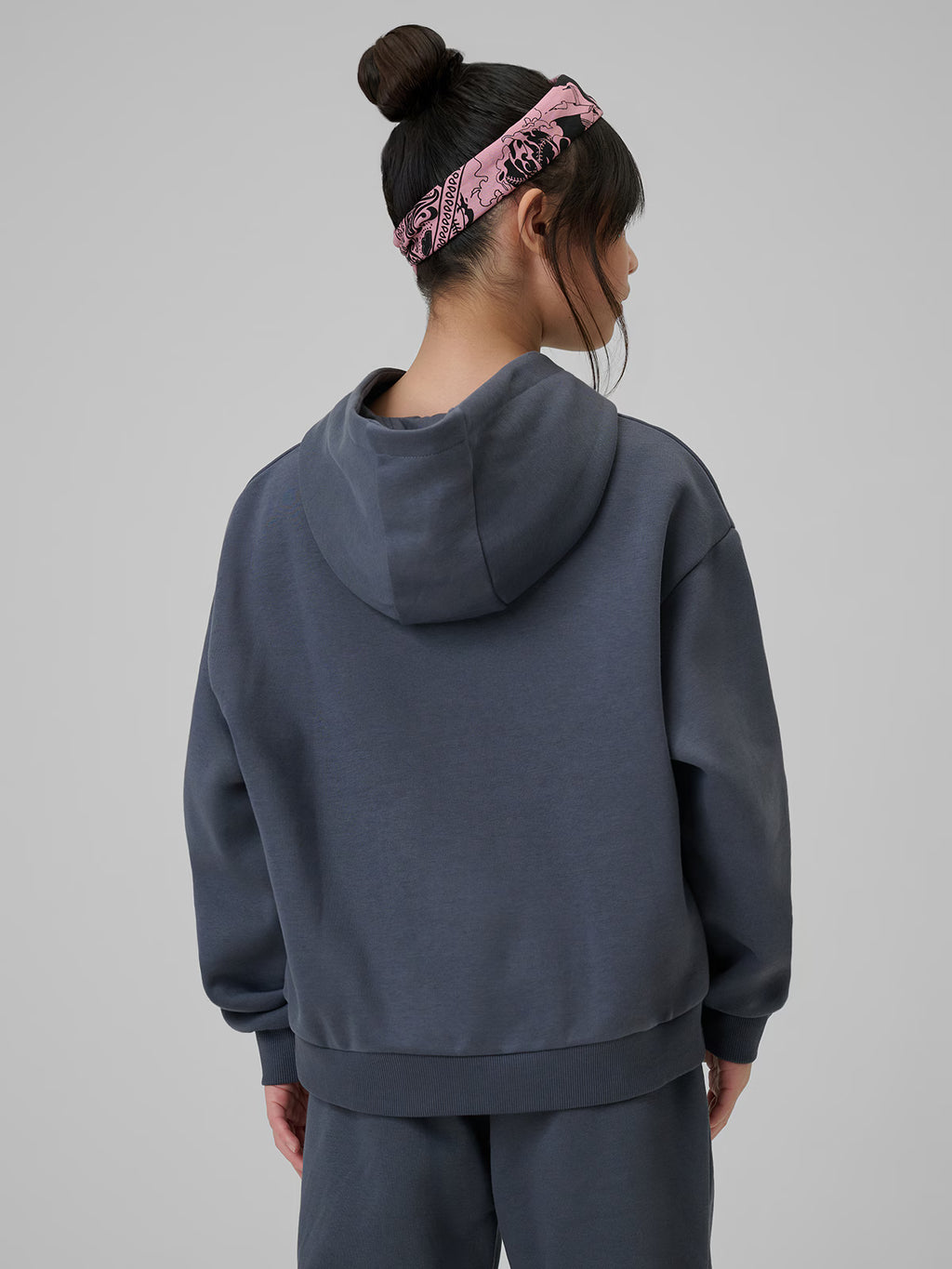Bluza dresowa loose z kapturem dziewczęca