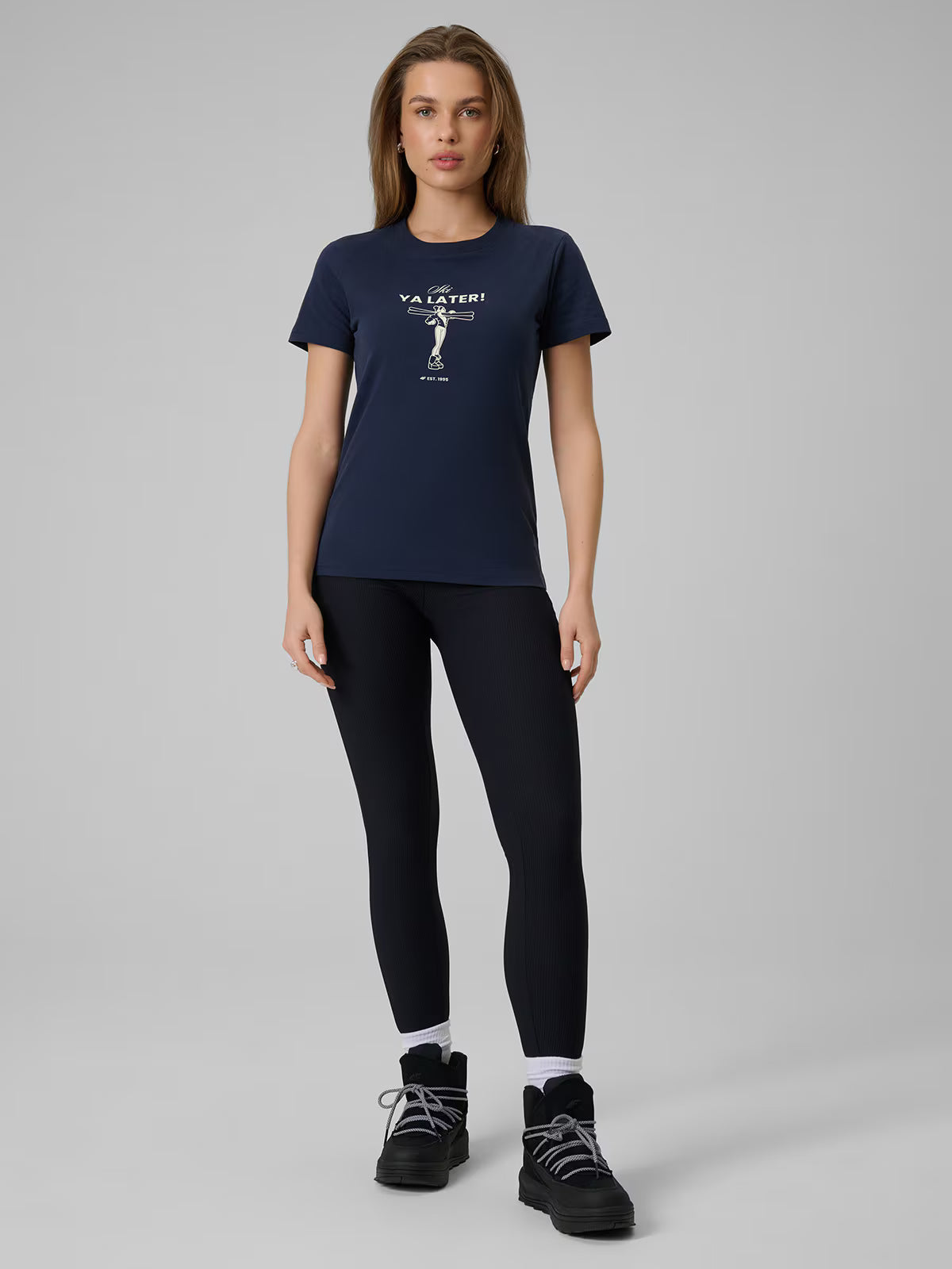 T-shirt regular z nadrukiem damski