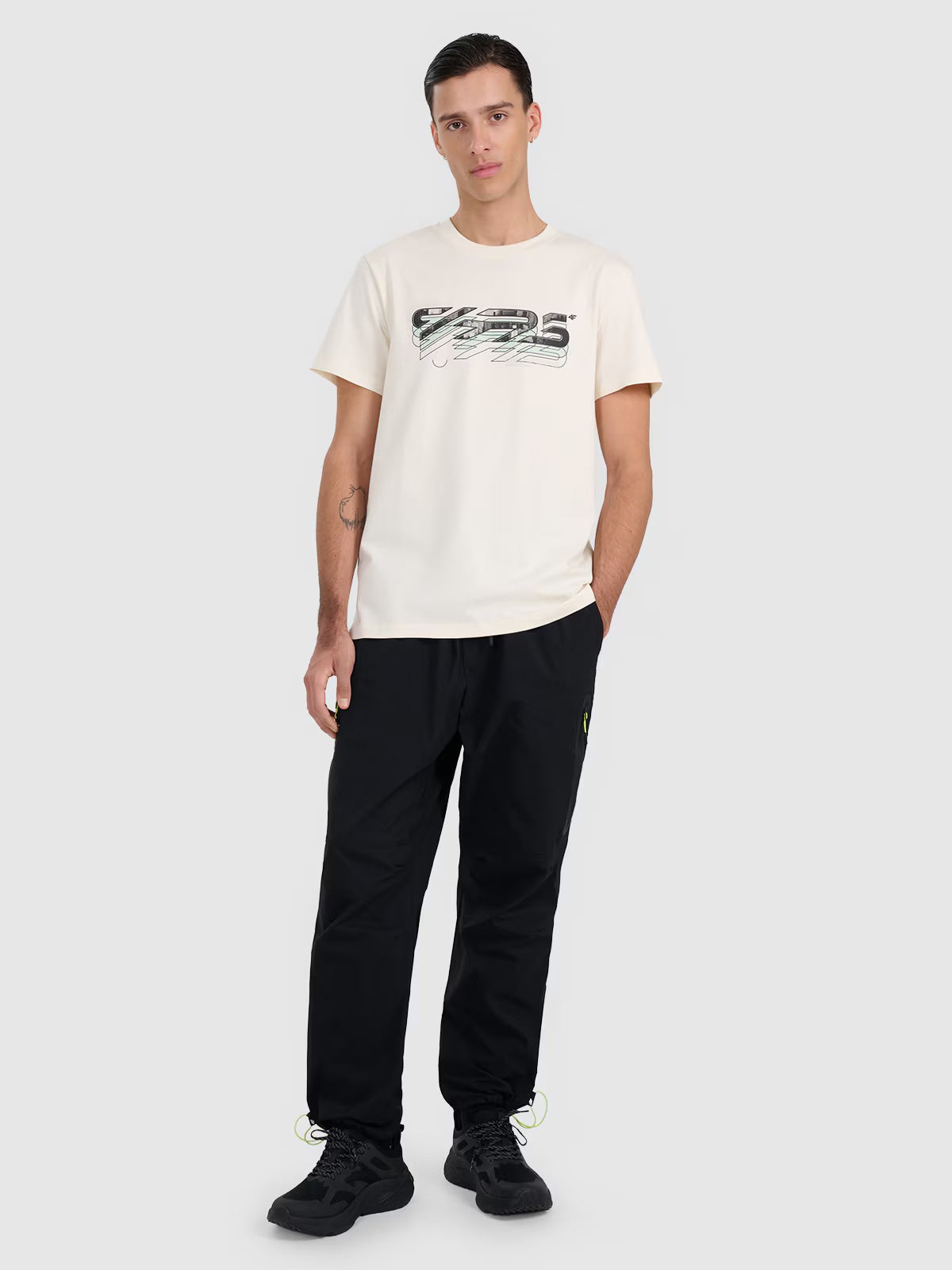 T-shirt regular z nadrukiem męski