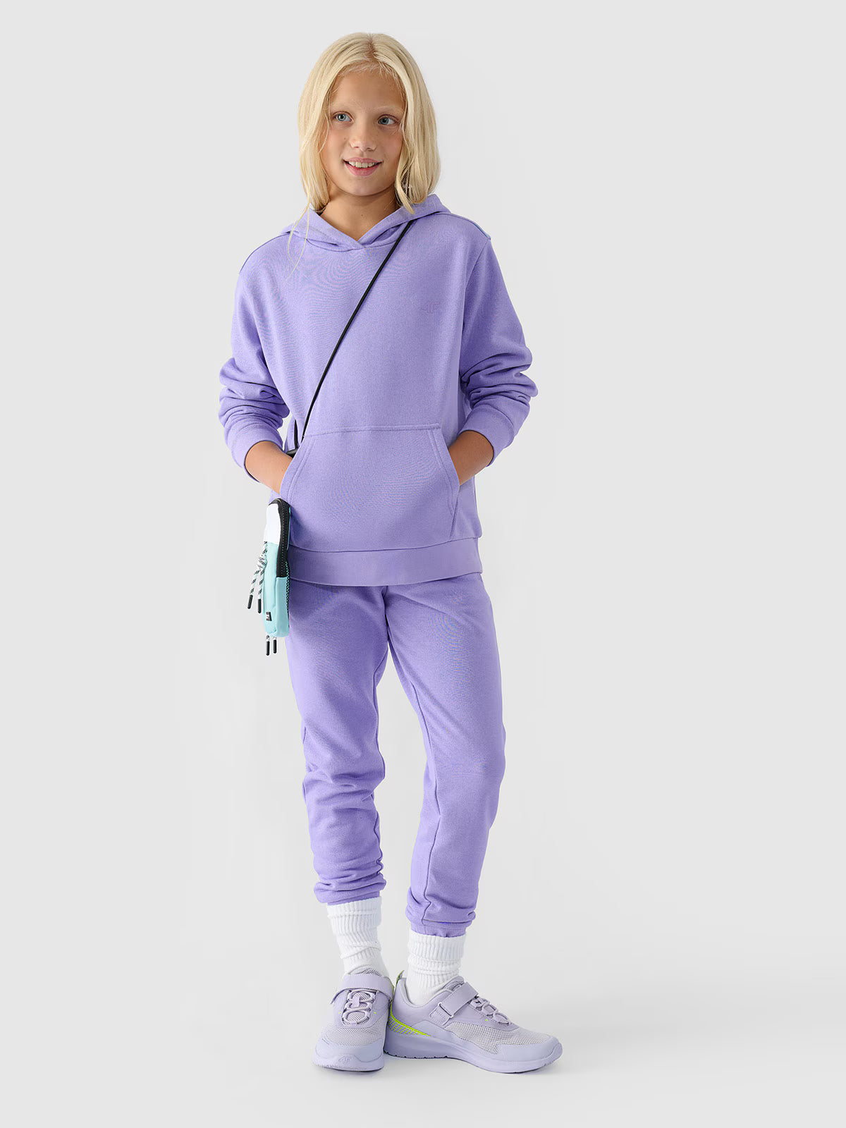 Bluza dresowa nierozpinana z kapturem dziewczęca