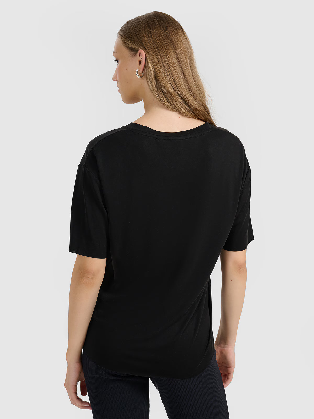 T-shirt oversize z modalem damski