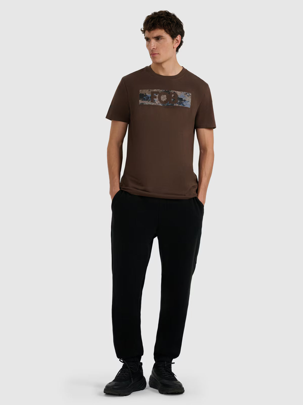 T-shirt regular z nadrukiem męski