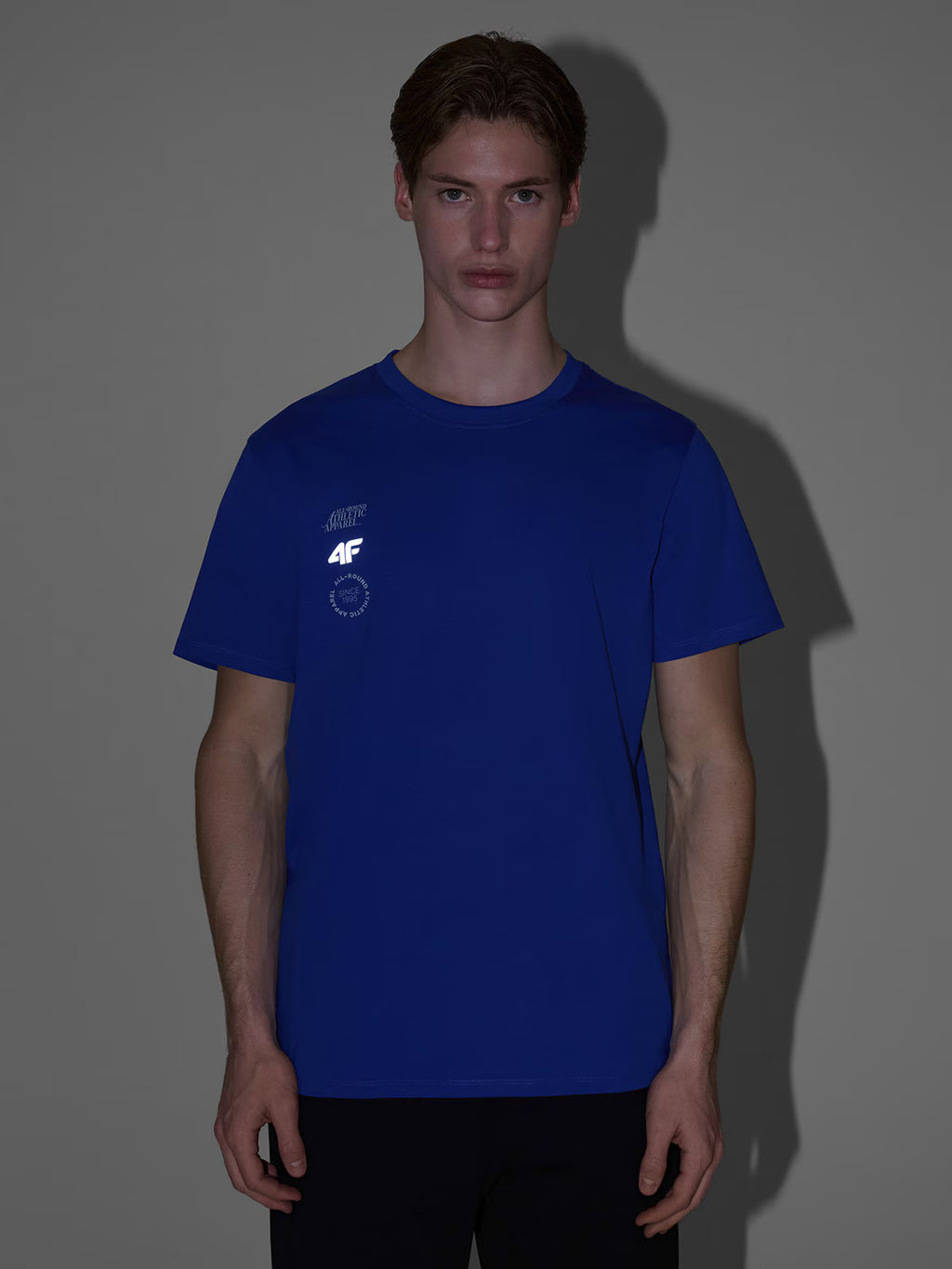 T-shirt regular z nadrukiem męski