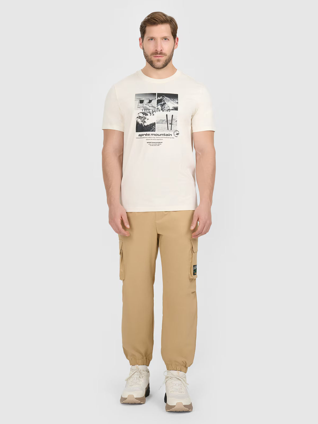 T-shirt regular z nadrukiem męski