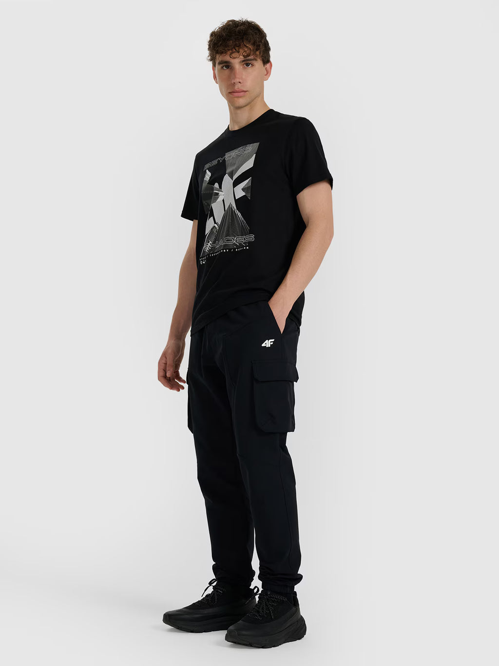 T-shirt regular z nadrukiem męski