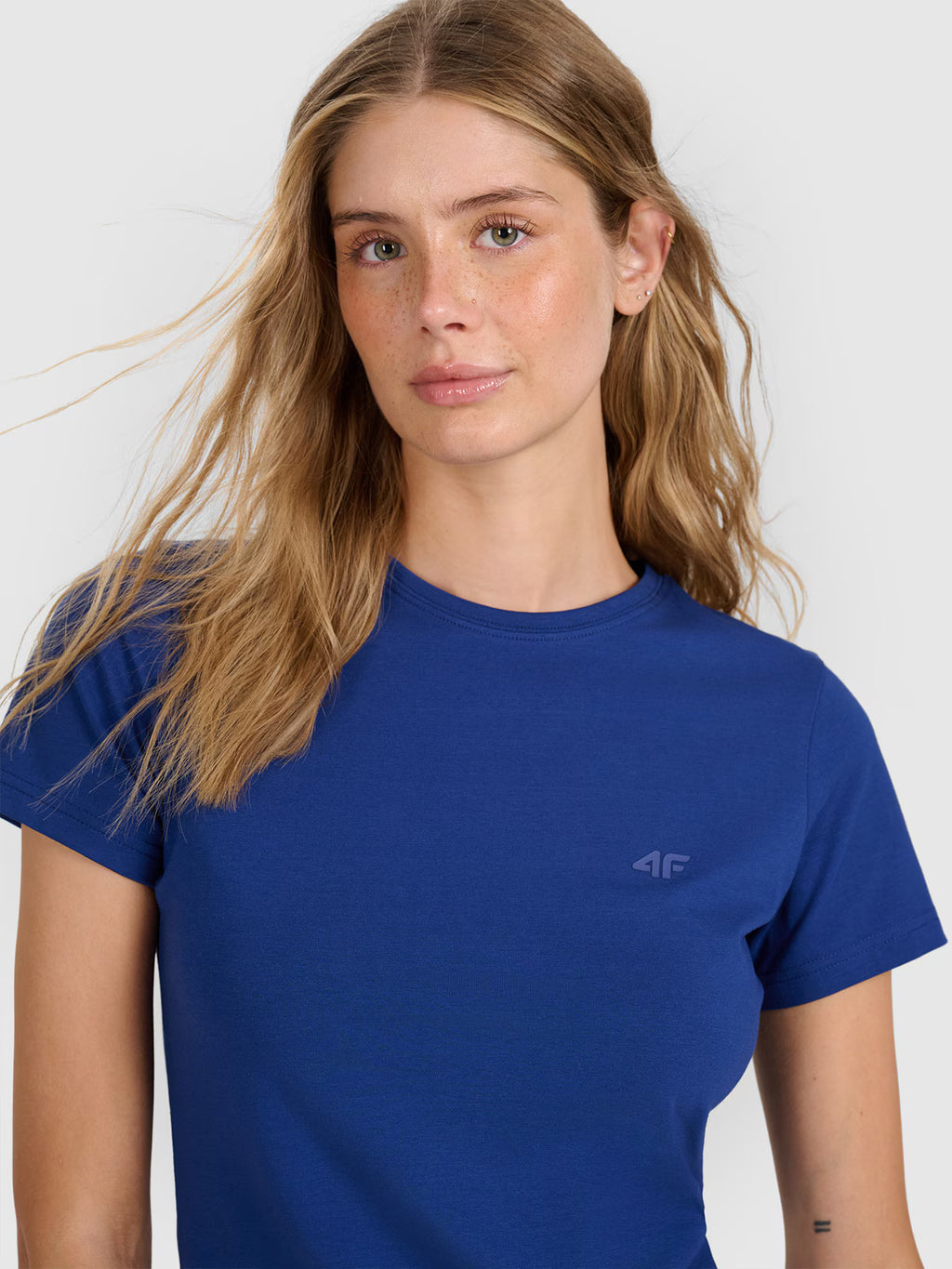 T-shirt slim gładki damski