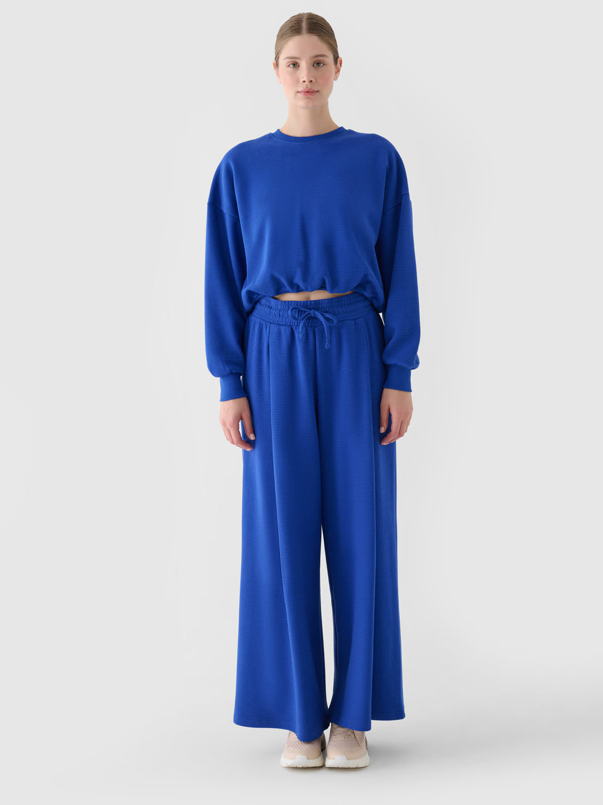 Bluza dresowa nierozpinana bez kaptura damska